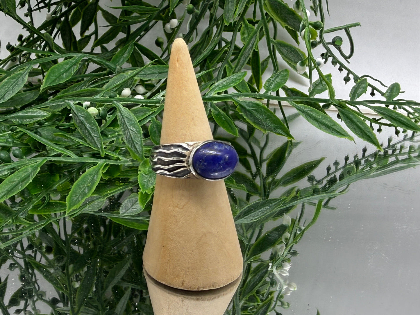 Lapis Lazuli Men’s Ring, size 9

A Symbol of Wisdom, Truth & Inner Strength Crystal Wellness