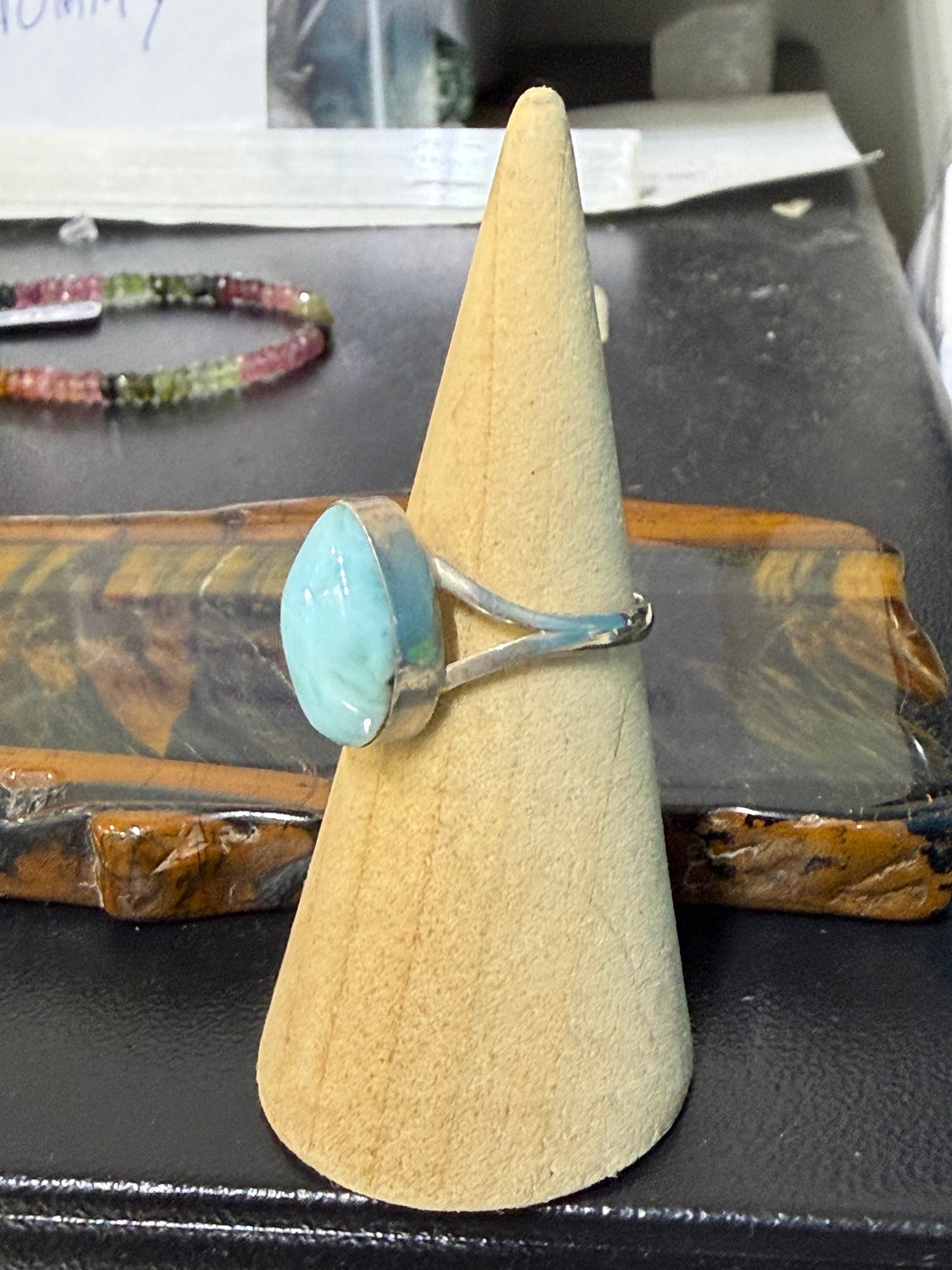 🌊 Larimar Silver Ring — Stone of Serenity & Divine Feminine Energy

A beautiful stone of calm waters, gentle communication and inner peace., size 7.5 Crystal Wellness