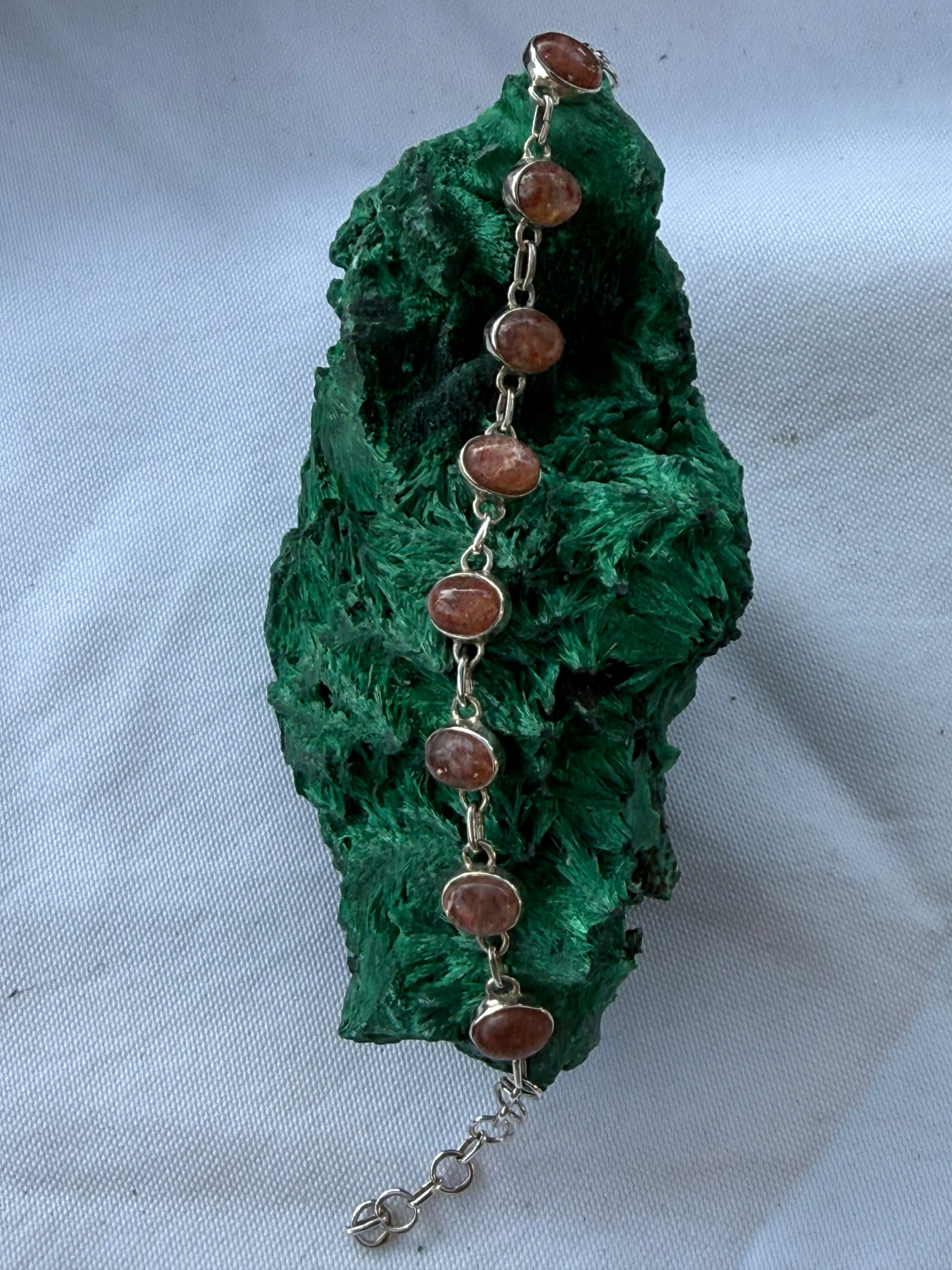 Sunstone Silver Bracelet
20cm Crystal Wellness