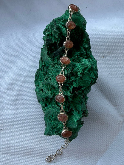 Sunstone Silver Bracelet
20cm Crystal Wellness