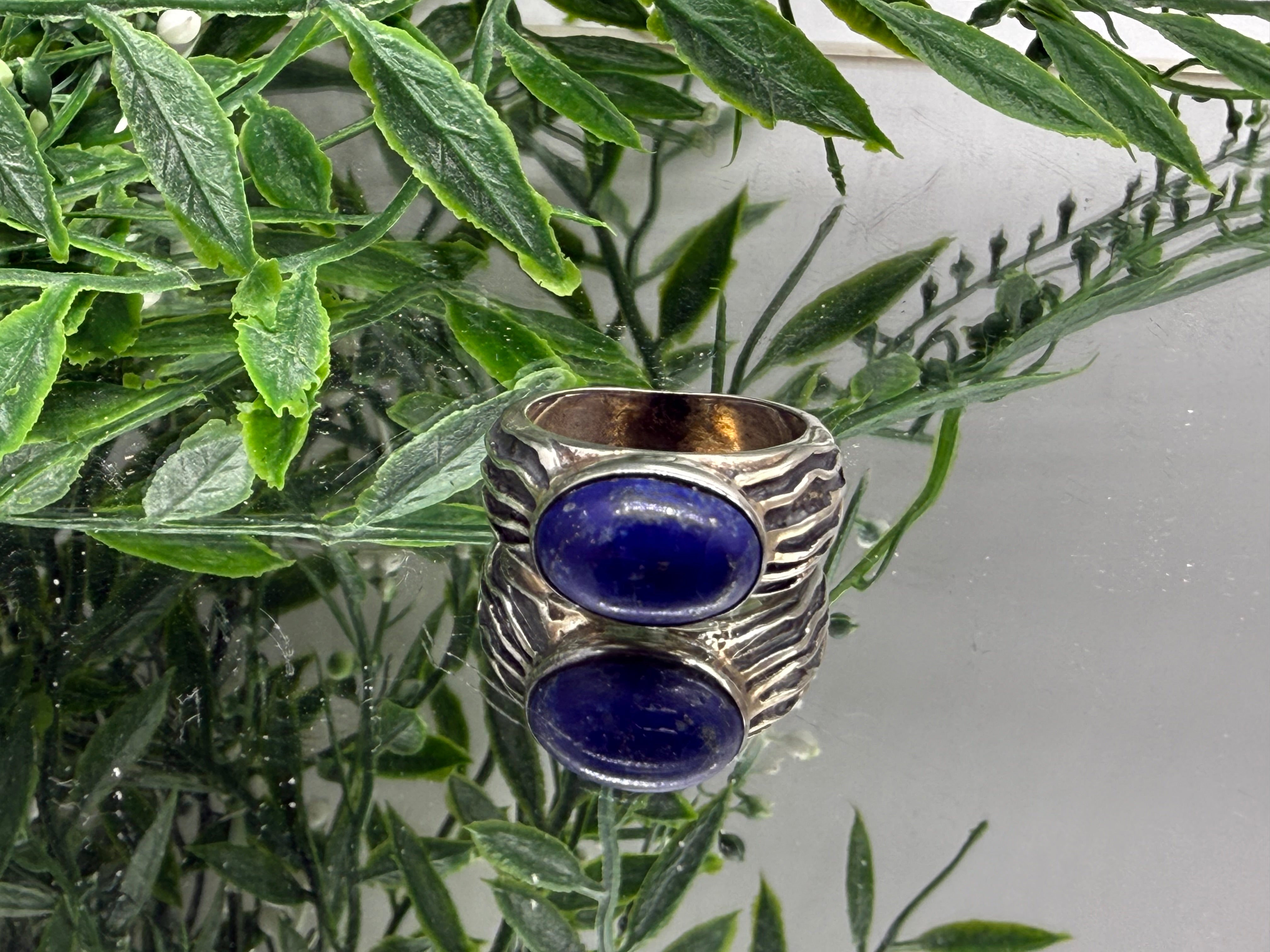Lapis Lazuli Men’s Ring, size 9

A Symbol of Wisdom, Truth & Inner Strength Crystal Wellness