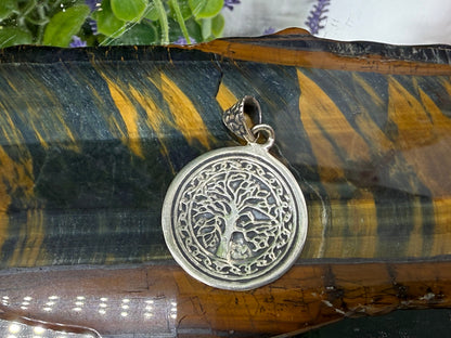 🌳 Tree of Life Pendant — Roots, Growth & Abundance, 25mmx25mm Crystal Wellness