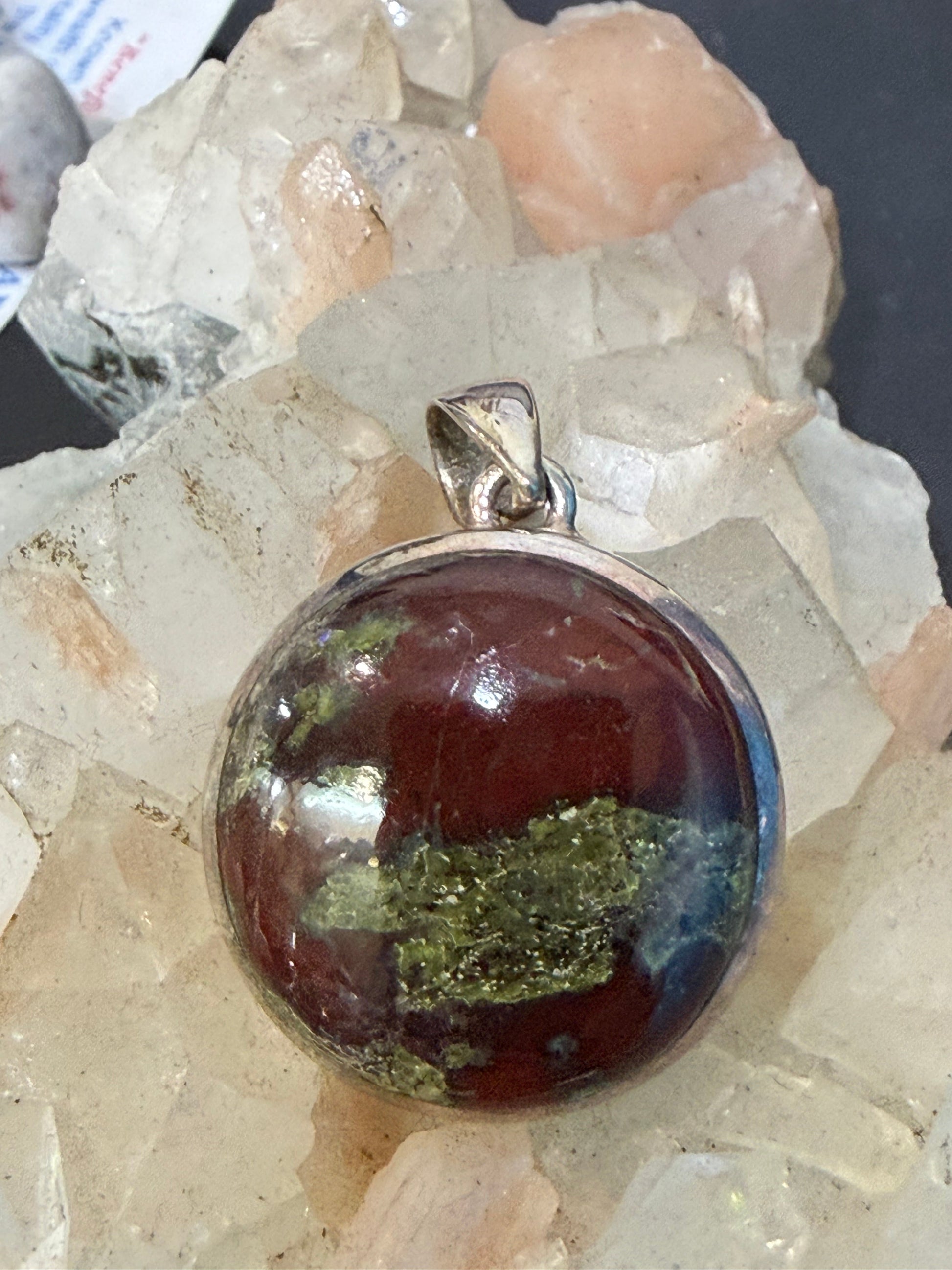 Dragon Blood Pendant — Courage, Vitality & Inner Power, 25mmx25mm Crystal Wellness
