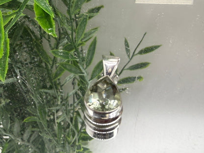 PRASIOLITE SILVER PENDANT

“Stone of Spiritual Growth, Heart Healing & Abundance”, 1mmx7mm Crystal Wellness