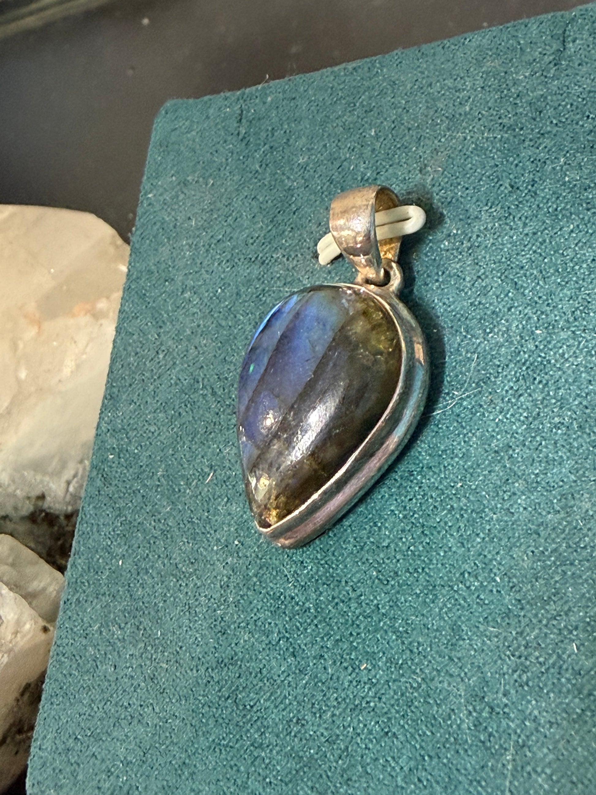Labradorite Pendant — The Stone of Magic, Intuition & Transformation, 25mmx18mm Crystal Wellness