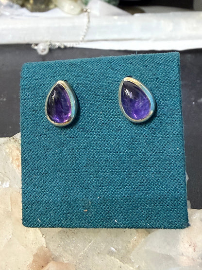 Amethyst Stud Earrings – Peace, Protection & Spiritual Wisdom, 12mmx8mm Crystal Wellness