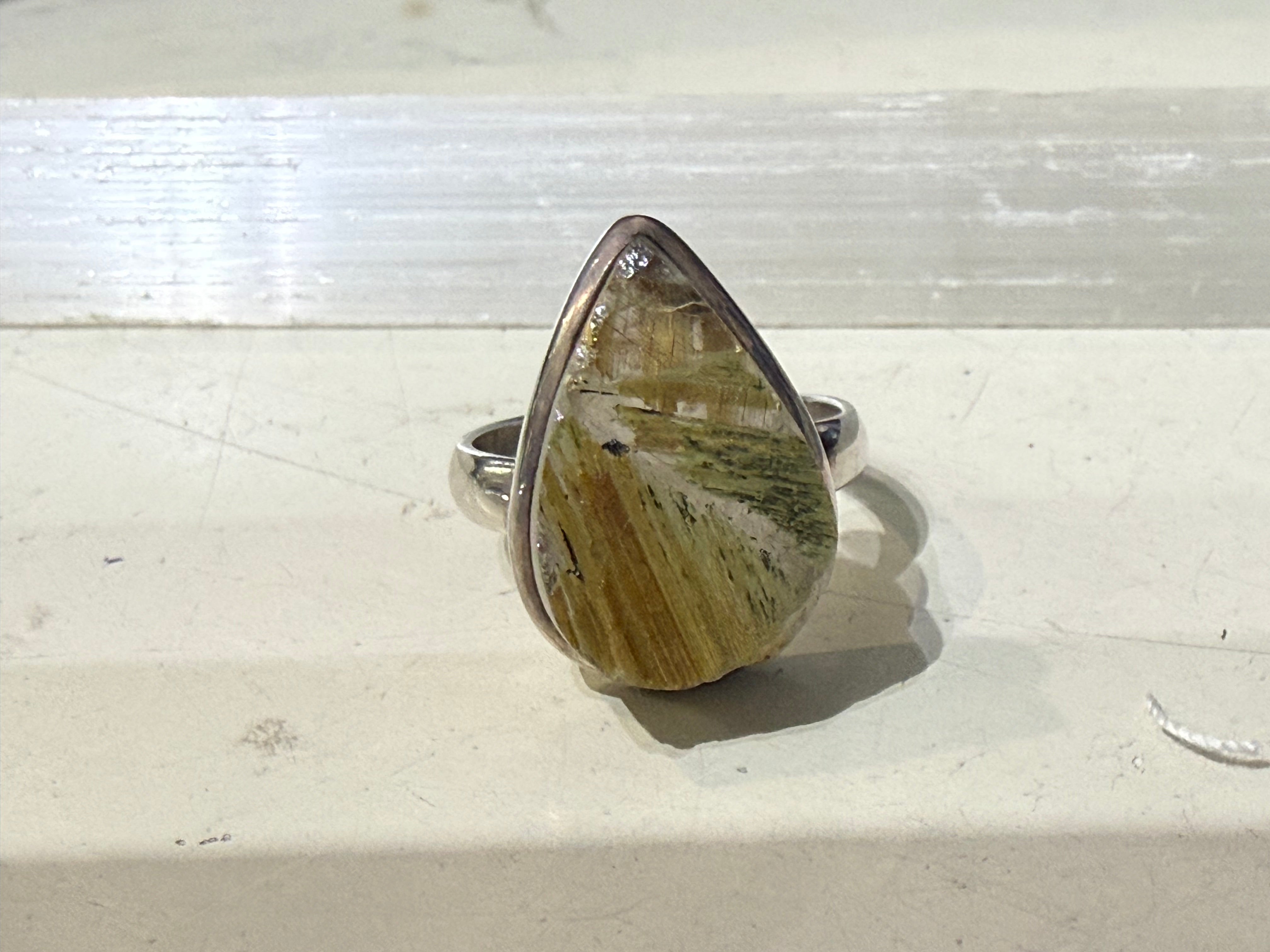 Raw Golden Rutilated Quartz Ring, size 8 – Manifestation, Clarity & Divine Strength Crystal Wellness