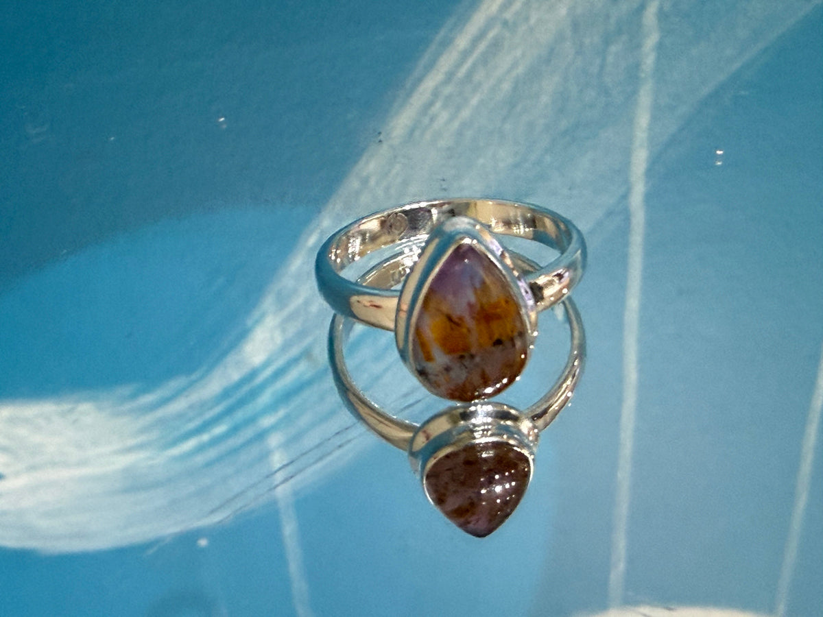 Super 7 / Melody Stone — The Stone of Spiritual Awakening

A powerful crystal of spiritual connection, energetic harmony and inner transformation. Size 8.75 Crystal Wellness