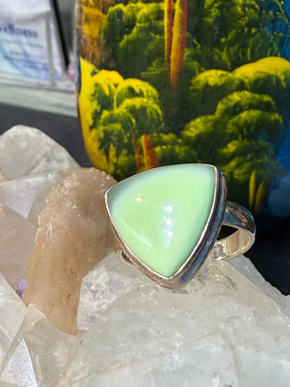 Lemon Chrysoprase Ring, size 10  – Joy, Emotional Healing & Fresh Beginnings Crystal Wellness