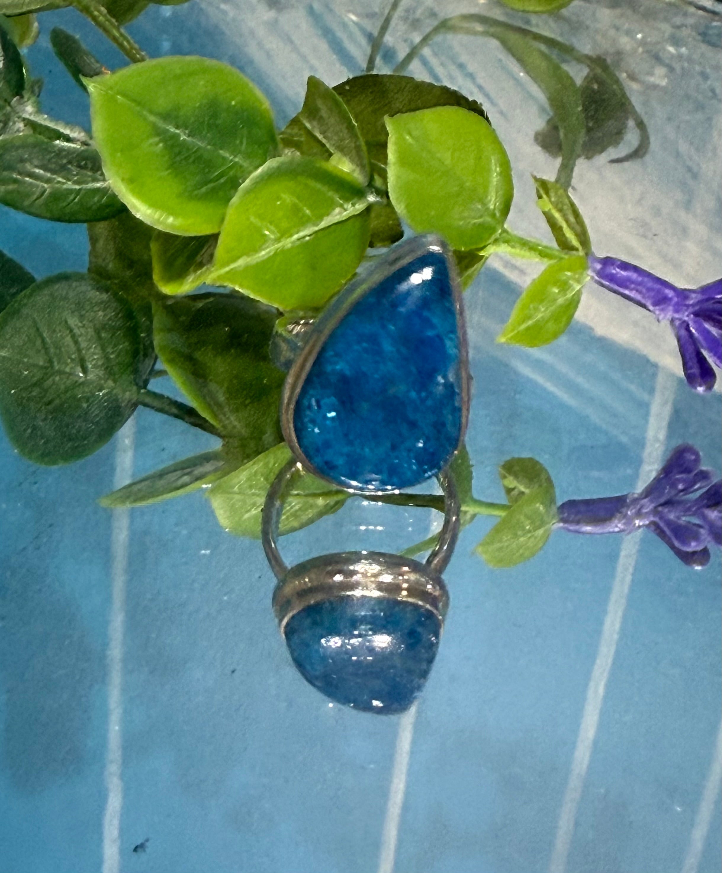 Neon Blue Apatite Silver Ring – Size 7 Crystal Wellness