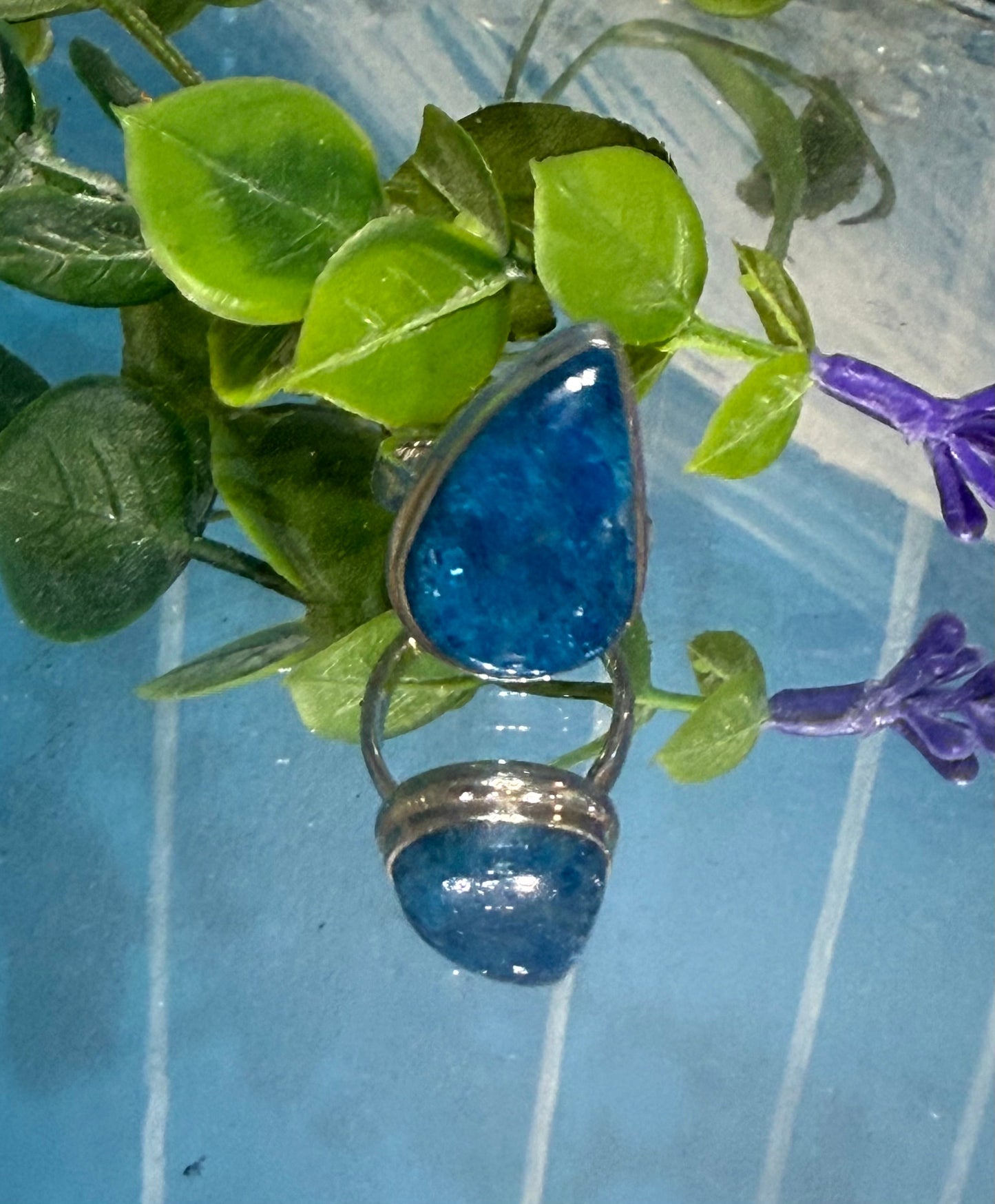 Neon Blue Apatite Silver Ring – Size 7 Crystal Wellness