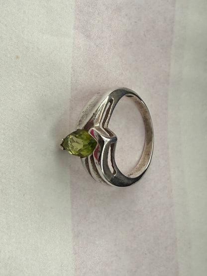 Peridot Ring – Sterling Silver | Abundance, Joy & Heart Renewal, size 7 Crystal Wellness