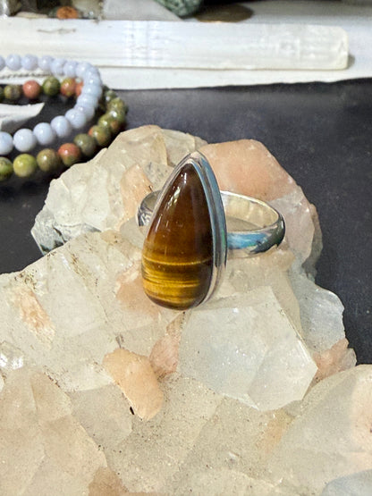 Gold Tiger Eye Ring, size 10

Golden Strength • Confidence • Protection Crystal Wellness