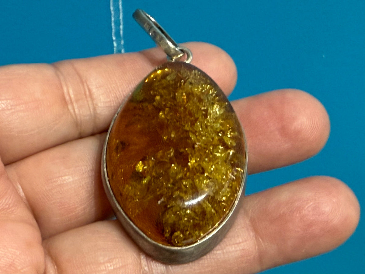 Baltic Amber Pendant — Golden Light & Ancient Wisdom, 45mmx29mm Crystal Wellness