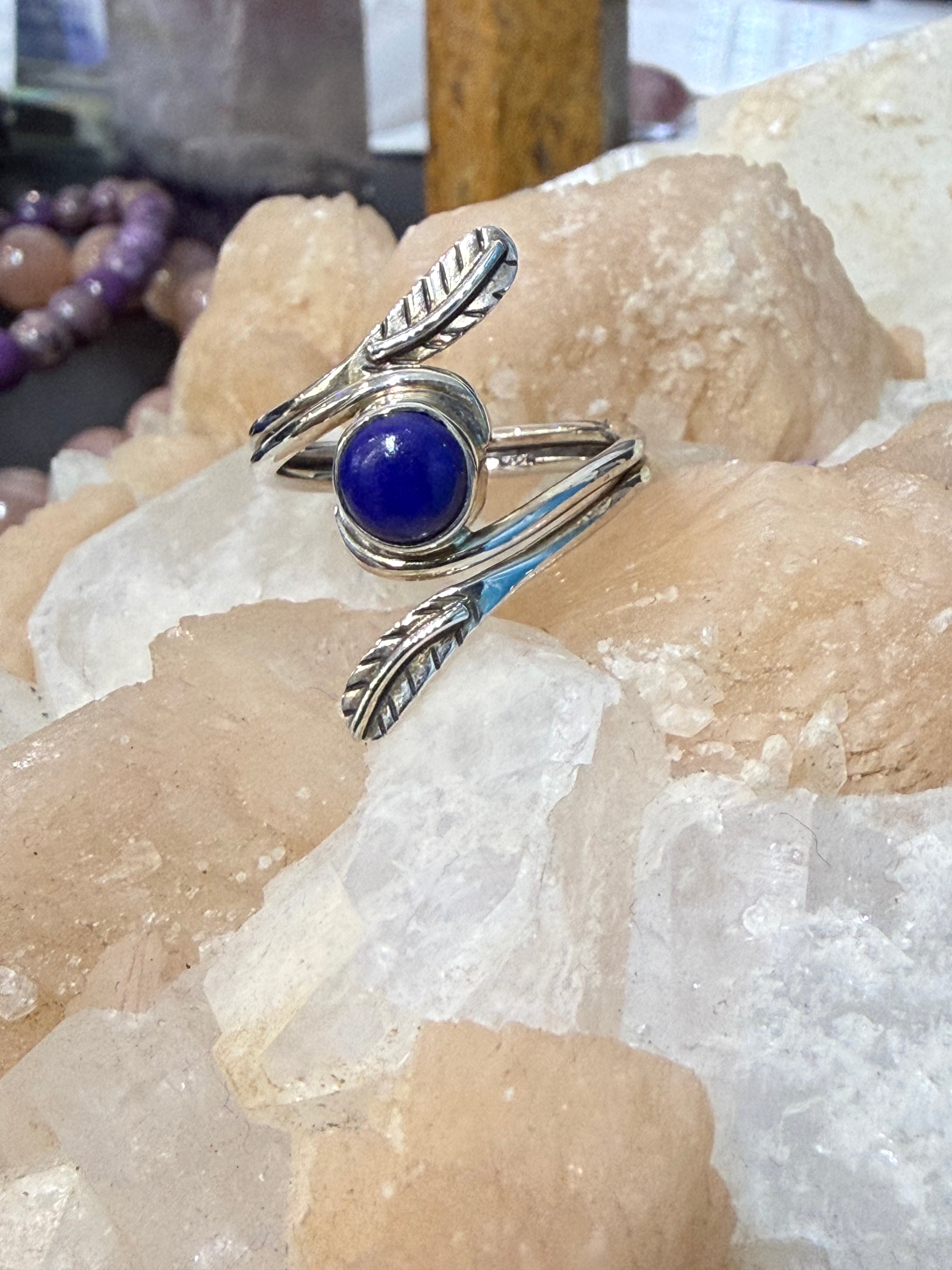 Lapis Lazuli Feather Ring, Size 6.5

Wisdom • Truth • Spiritual Insight Crystal Wellness