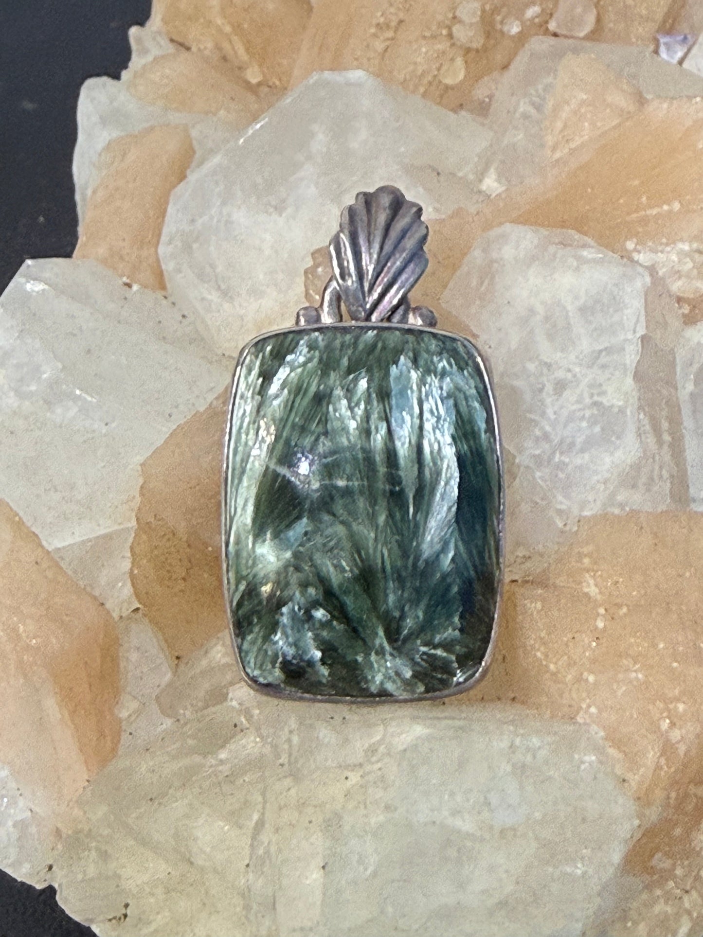 Seraphinite Pendant
Wings of Healing & Spiritual Light, 25mmx19mm Crystal Wellness