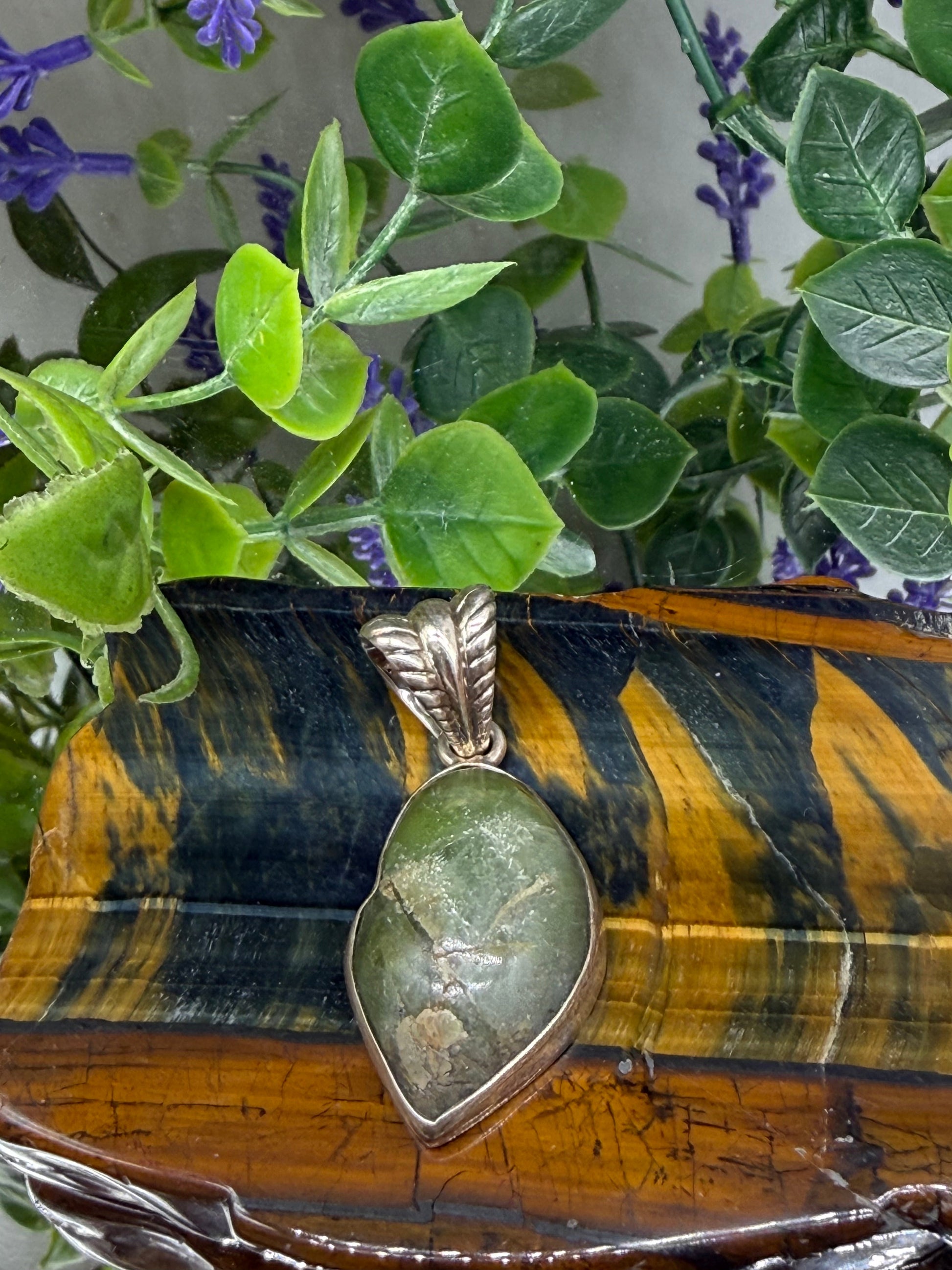 Natural Peridot Pendant — Renewal & Heart Energy, 30mmx29mm Crystal Wellness