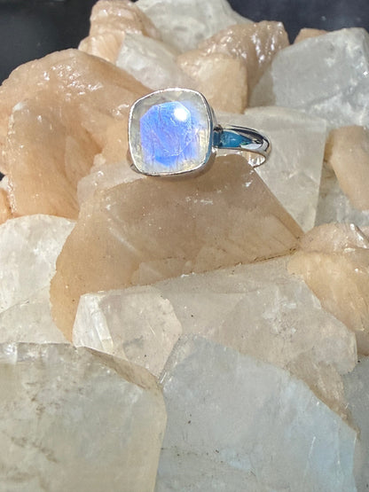 Moonstone Ring, size 8.5— Intuition, Feminine Energy & New Beginnings Crystal Wellness
