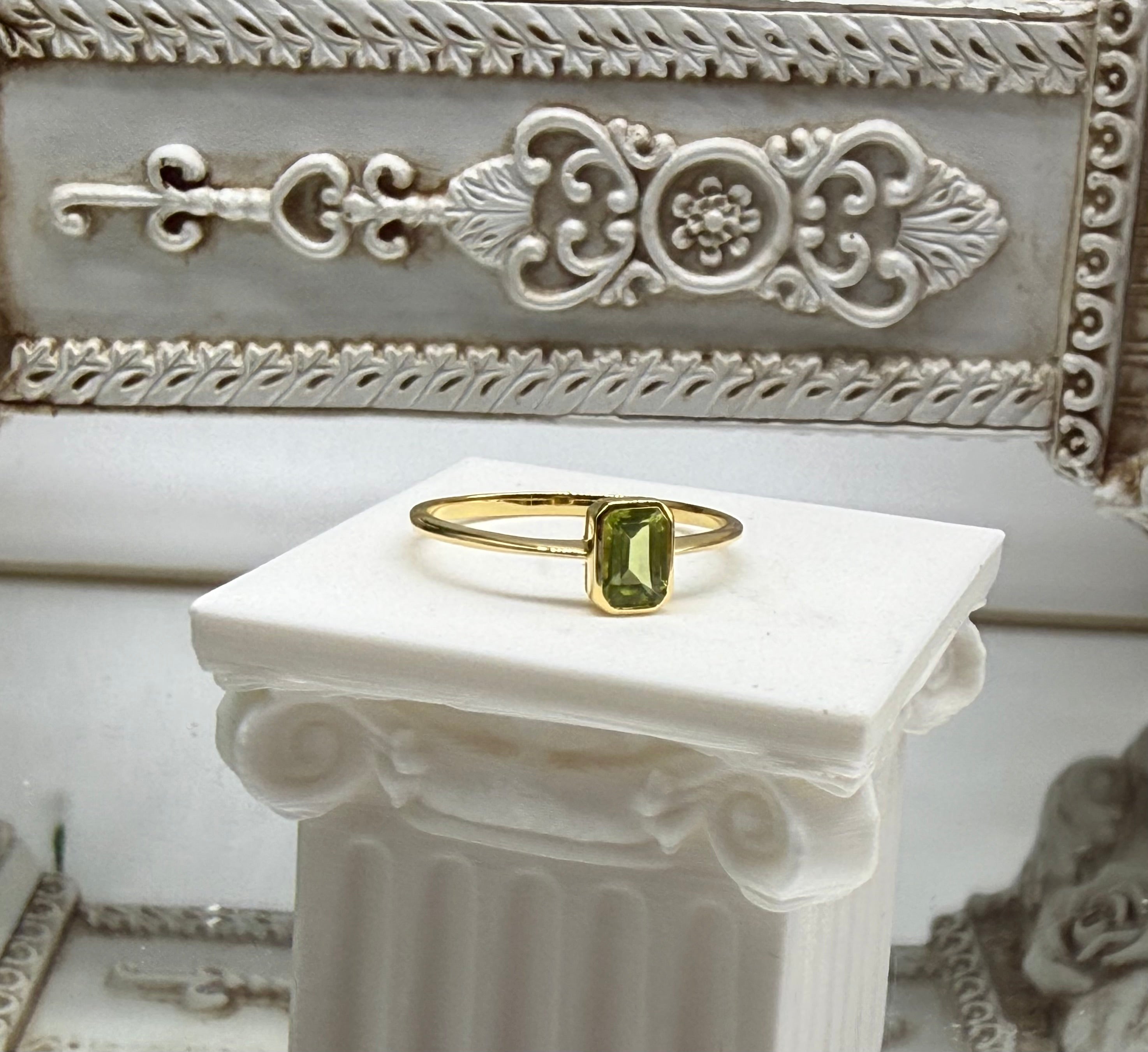 Peridot Vermeil Ring - Size 9 Crystal Wellness