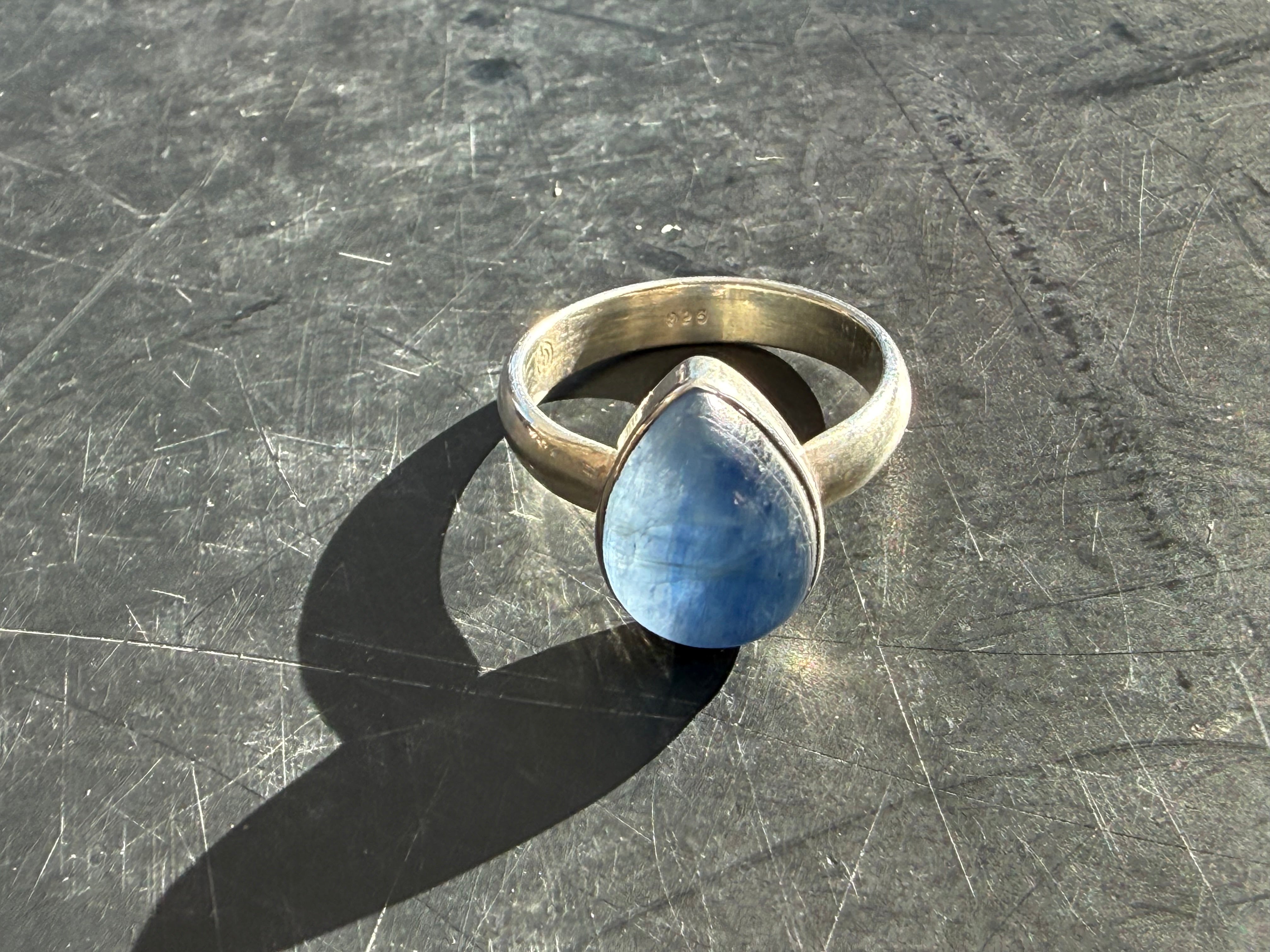 Blue Kyanite Ring, size 8.5 – Clarity • Alignment • Truth Crystal Wellness