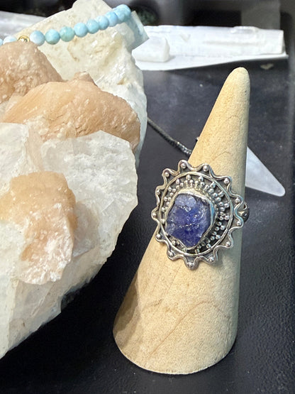 Raw Tanzanite Ring, size 8 – Intuition, Transformation & Higher Wisdom Crystal Wellness