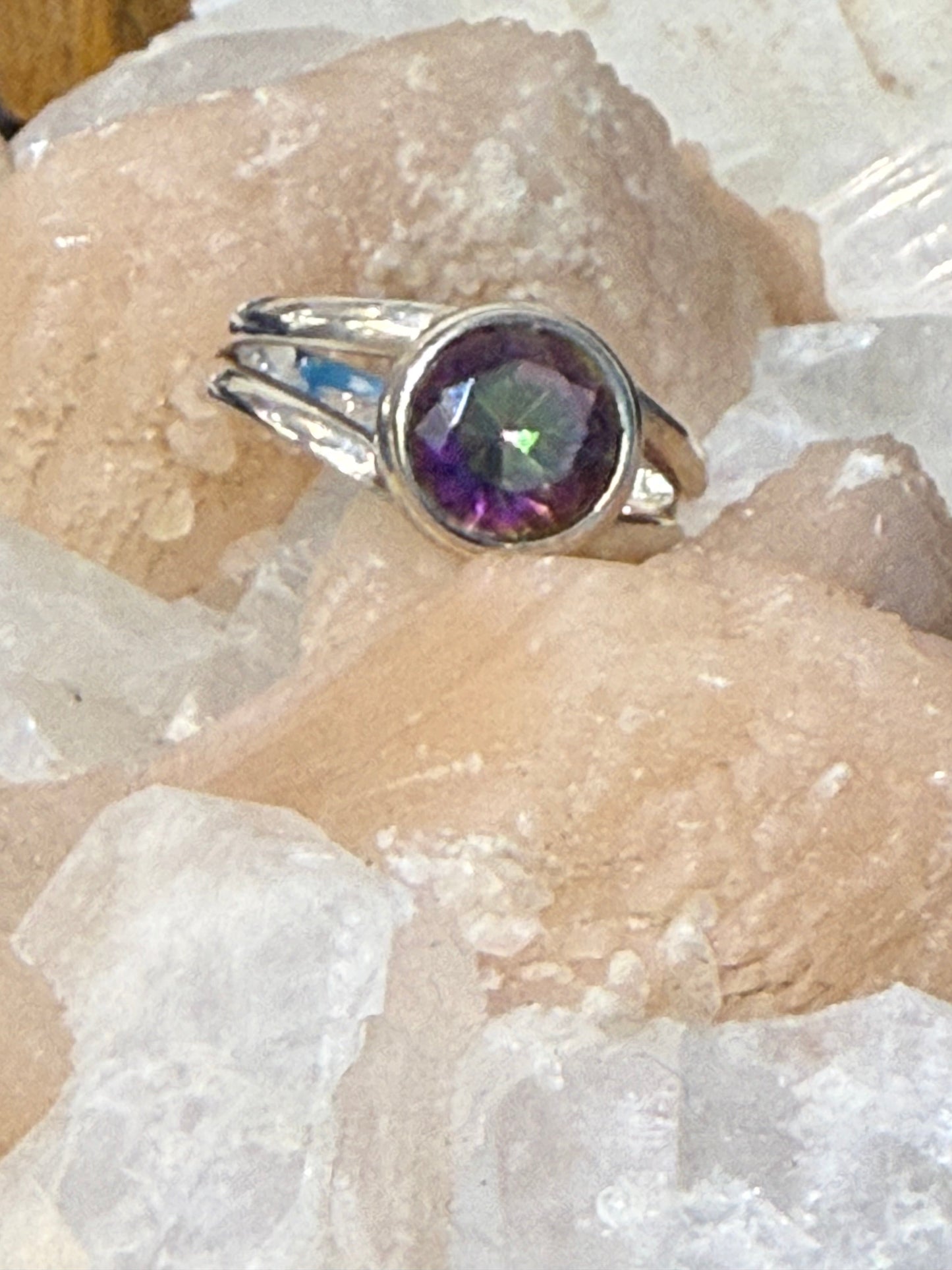 Mystic Topaz Ring, Size 7

Radiant Transformation • Joyful Energy • Infinite Possibilities Crystal Wellness