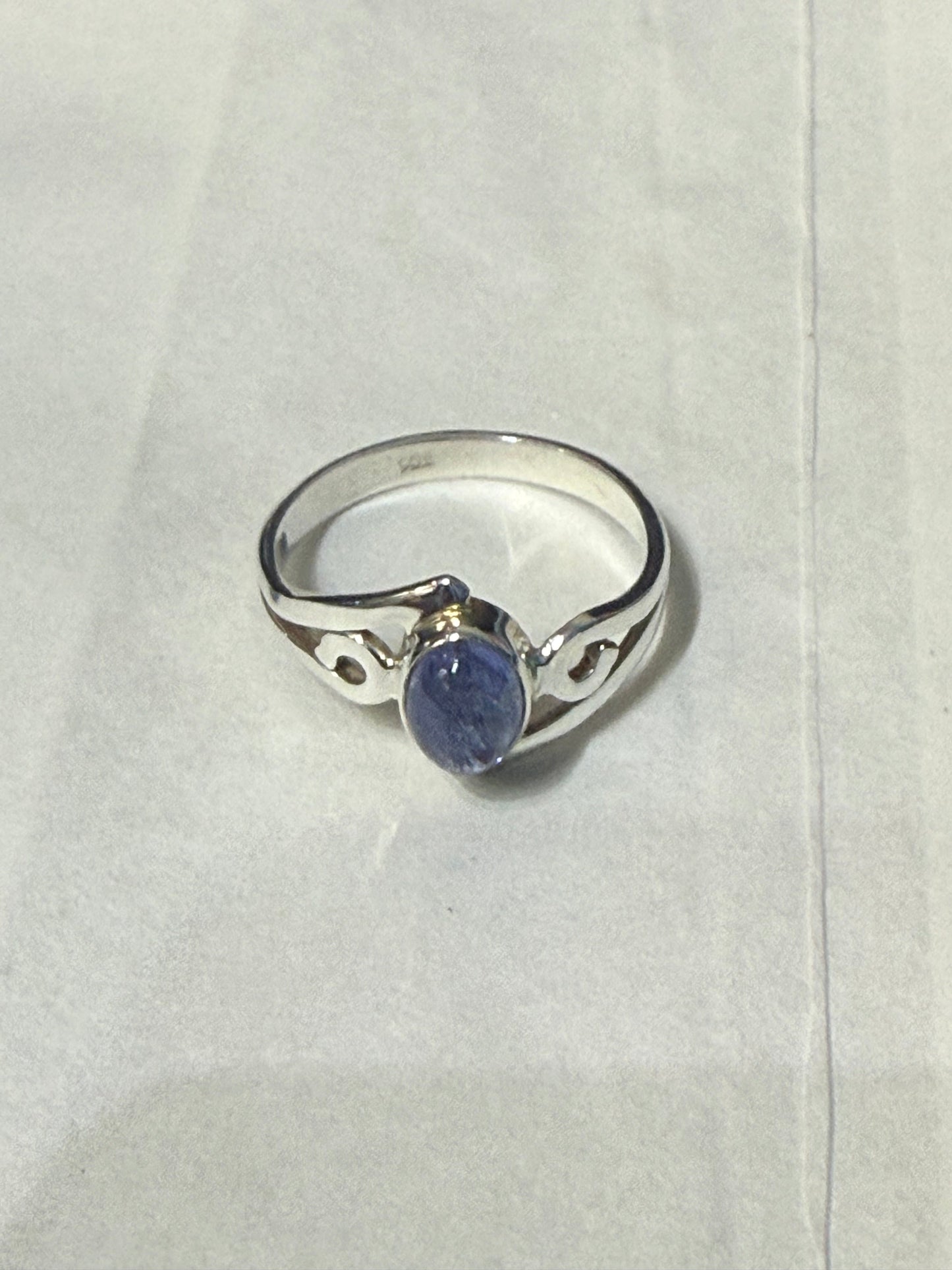 Tanzanite Ring – Size 7

A Radiant Stone of Intuition, Transformation & Divine Insight Crystal Wellness