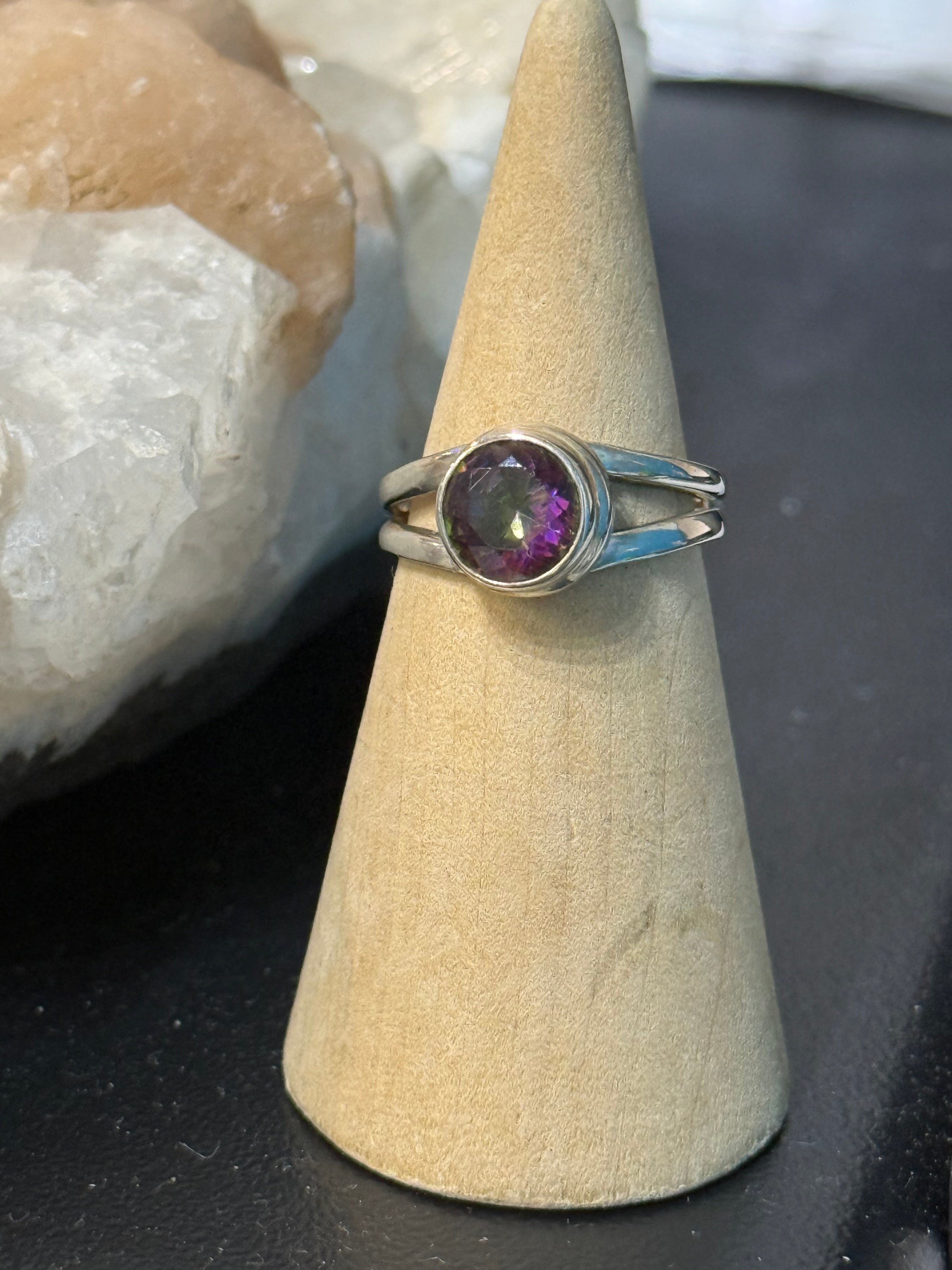 Mystic Topaz Ring, Size 7

Radiant Transformation • Joyful Energy • Infinite Possibilities Crystal Wellness