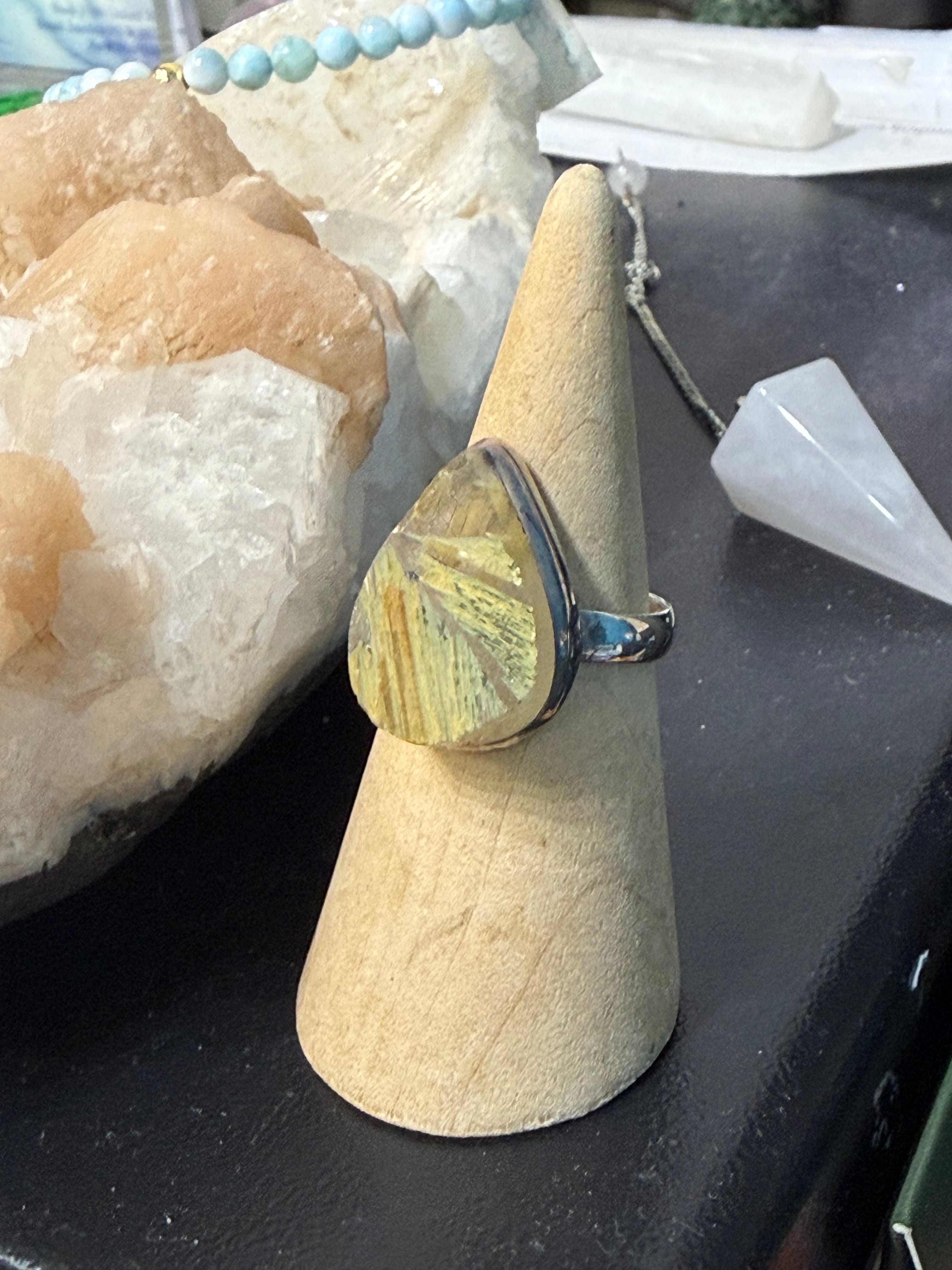 Raw Golden Rutilated Quartz Ring, size 8 – Manifestation, Clarity & Divine Strength Crystal Wellness