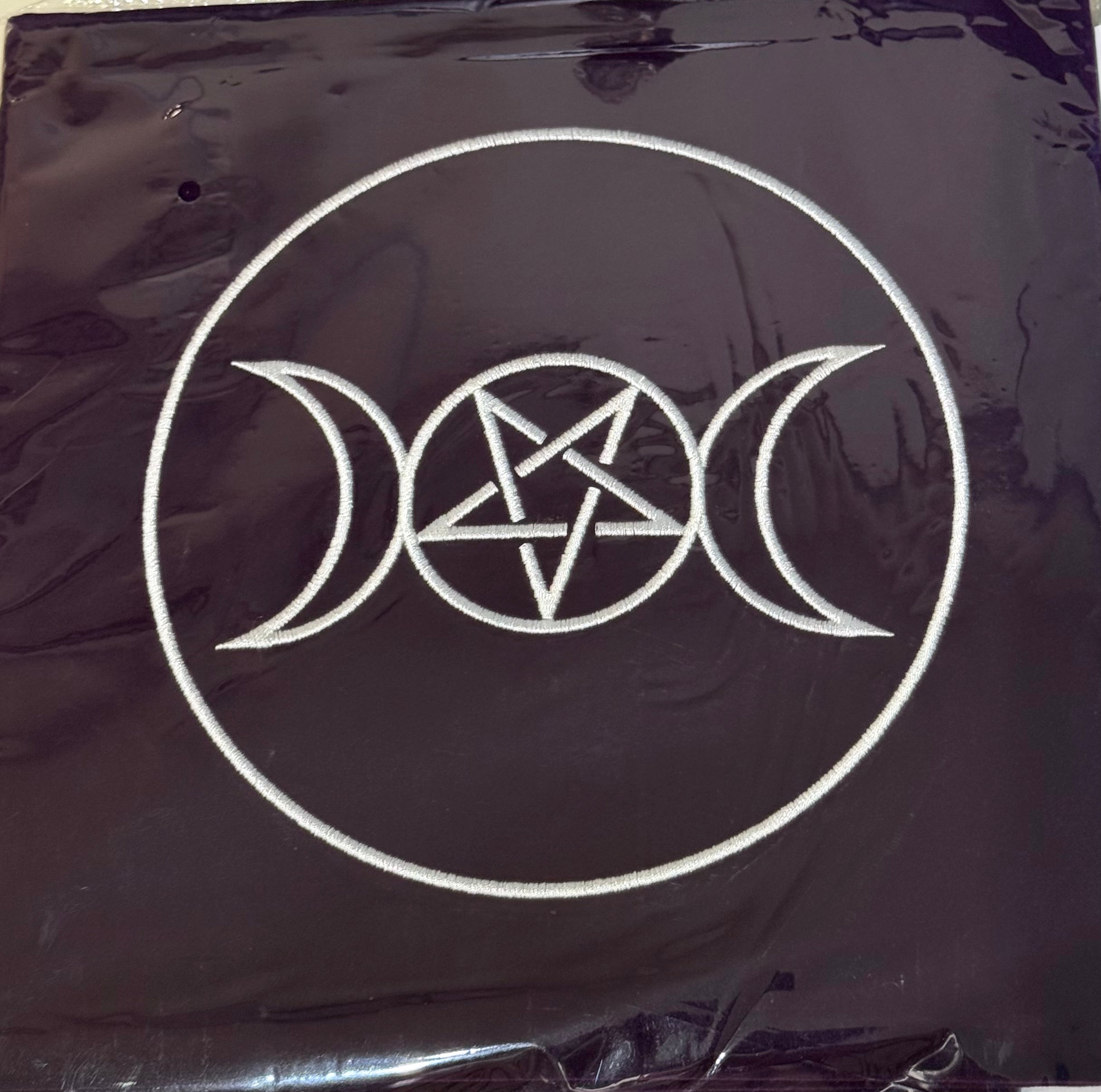 Tarot Cloth “pagan circle” Crystal Wellness