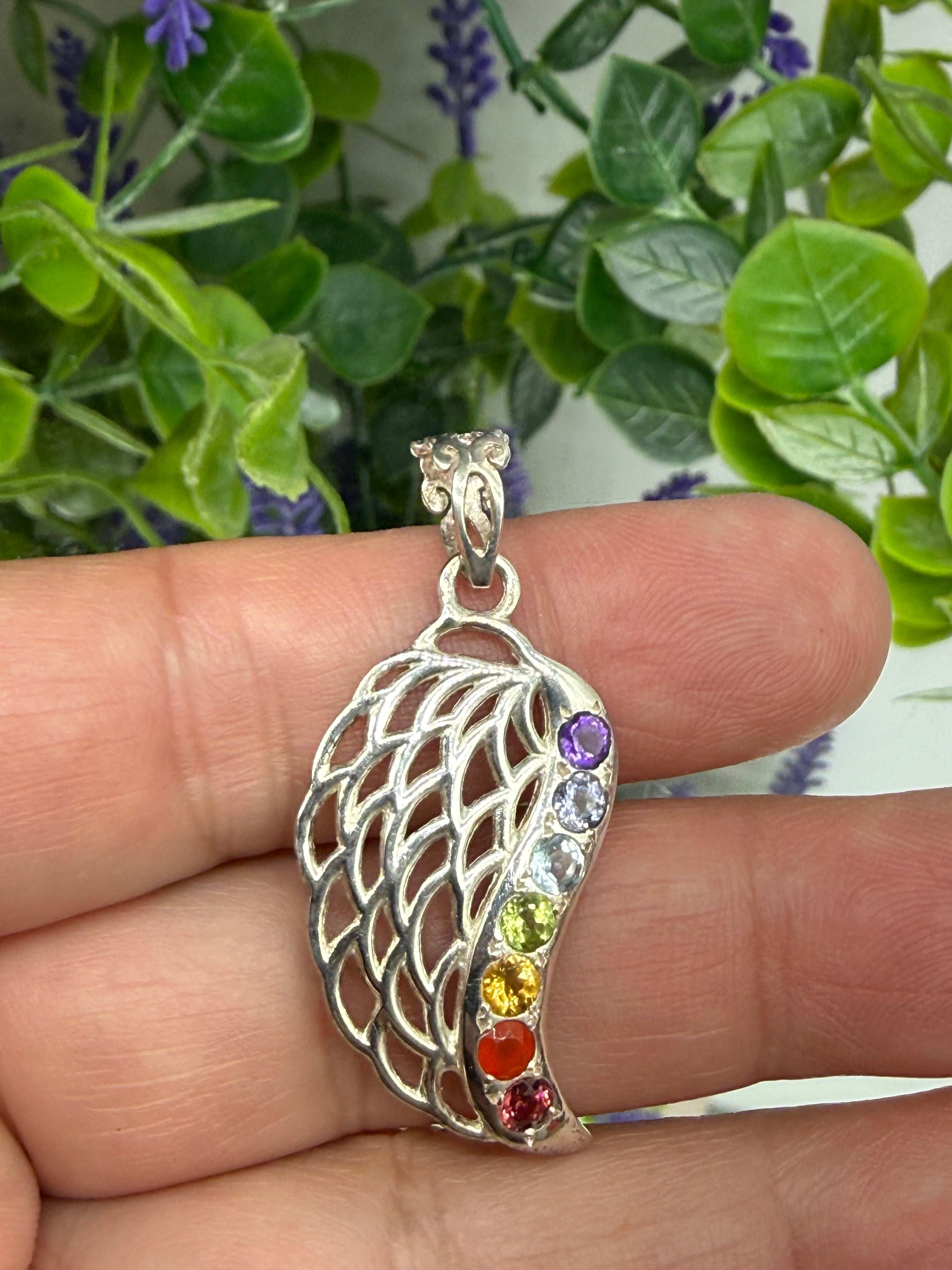 🪽 Wing & Chakra Pendant — Protection, Balance & Spiritual Freedom, 29mmx16mm Crystal Wellness