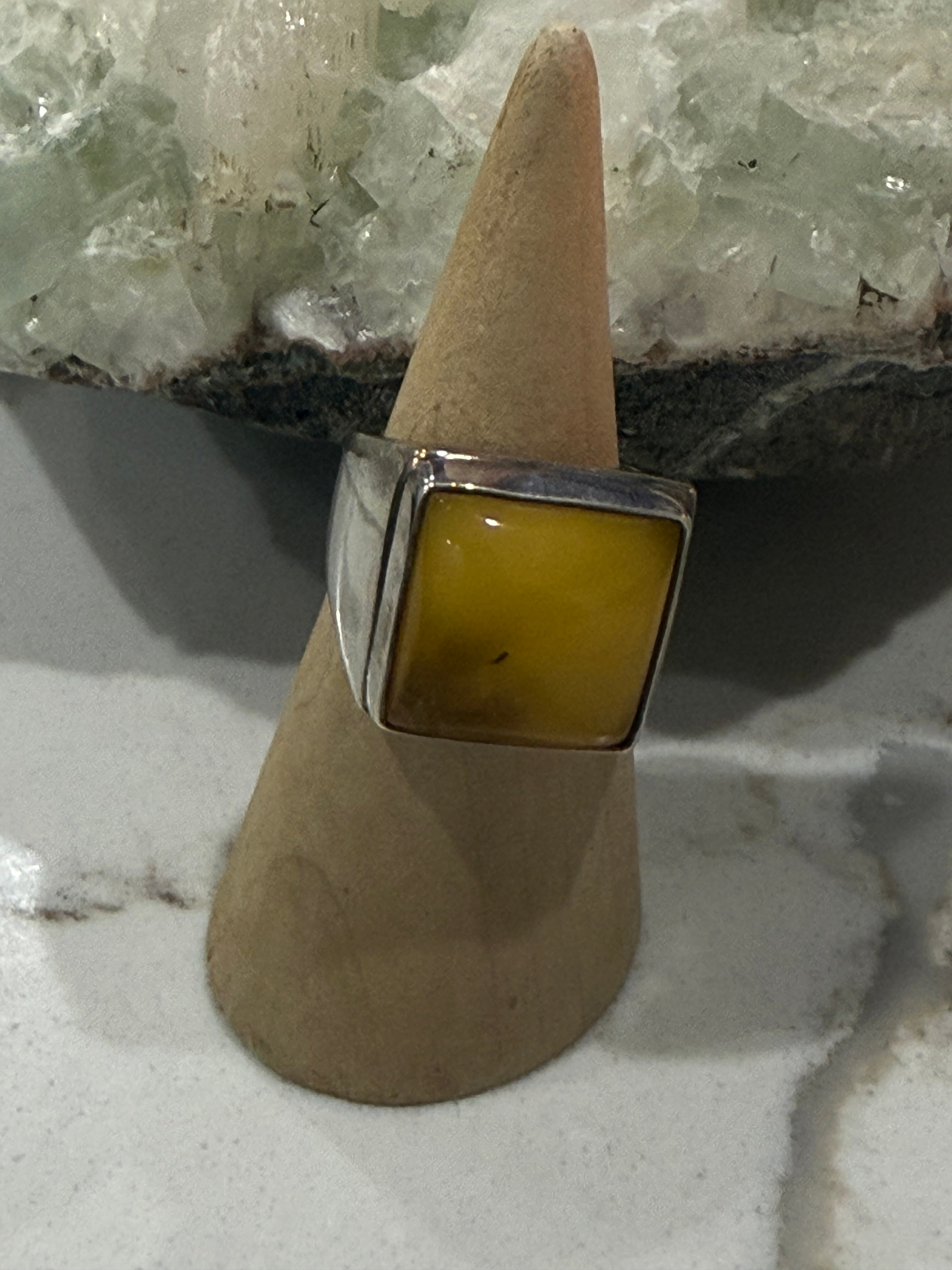 Butterscotch Amber Men’s Silver Ring – Size 8 Crystal Wellness
