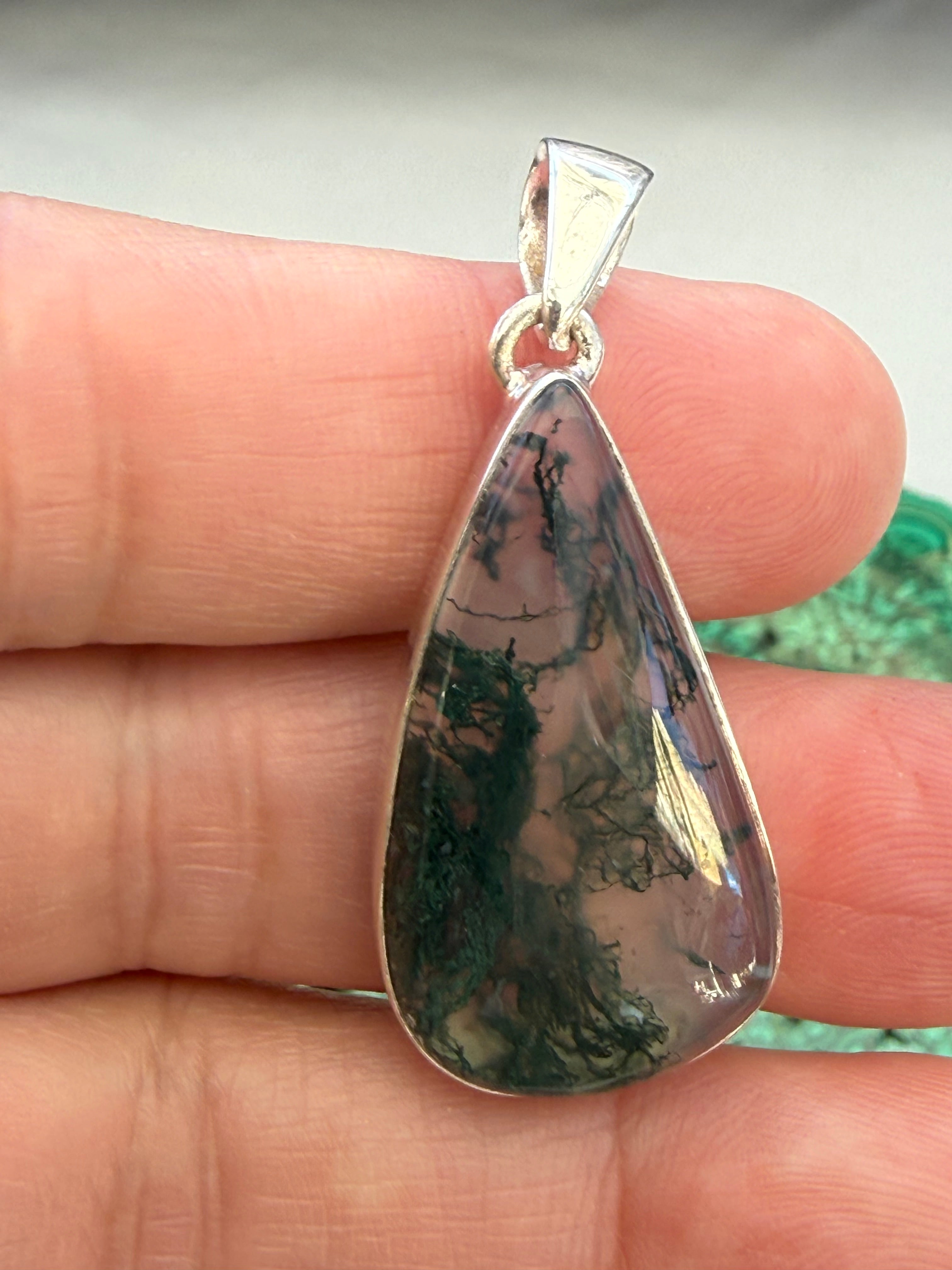Moss Agate Pendant in 925 Sterling Silver 31mmx17mm Crystal Wellness