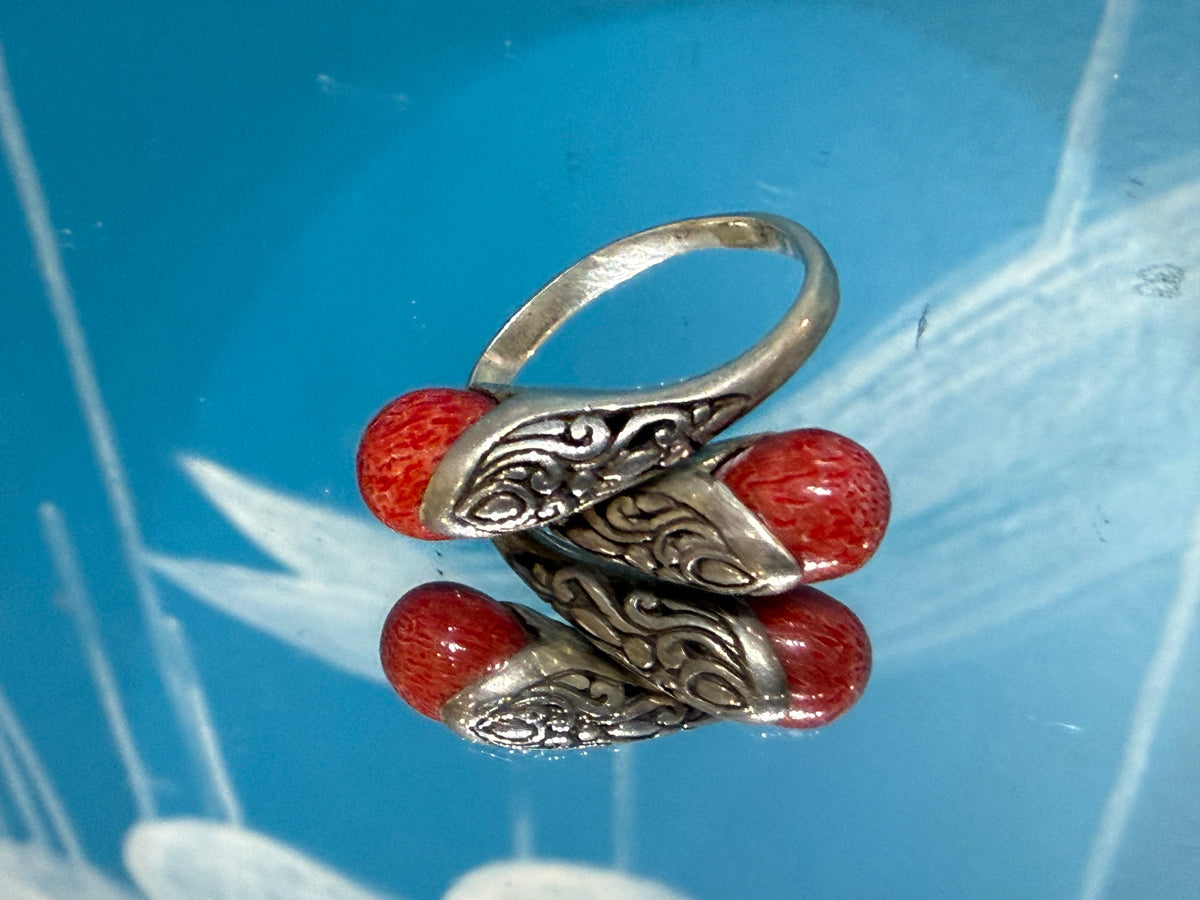 ❤️ Red Coral Ring, size 4.5

Vitality • Courage • Passion • Protection Crystal Wellness