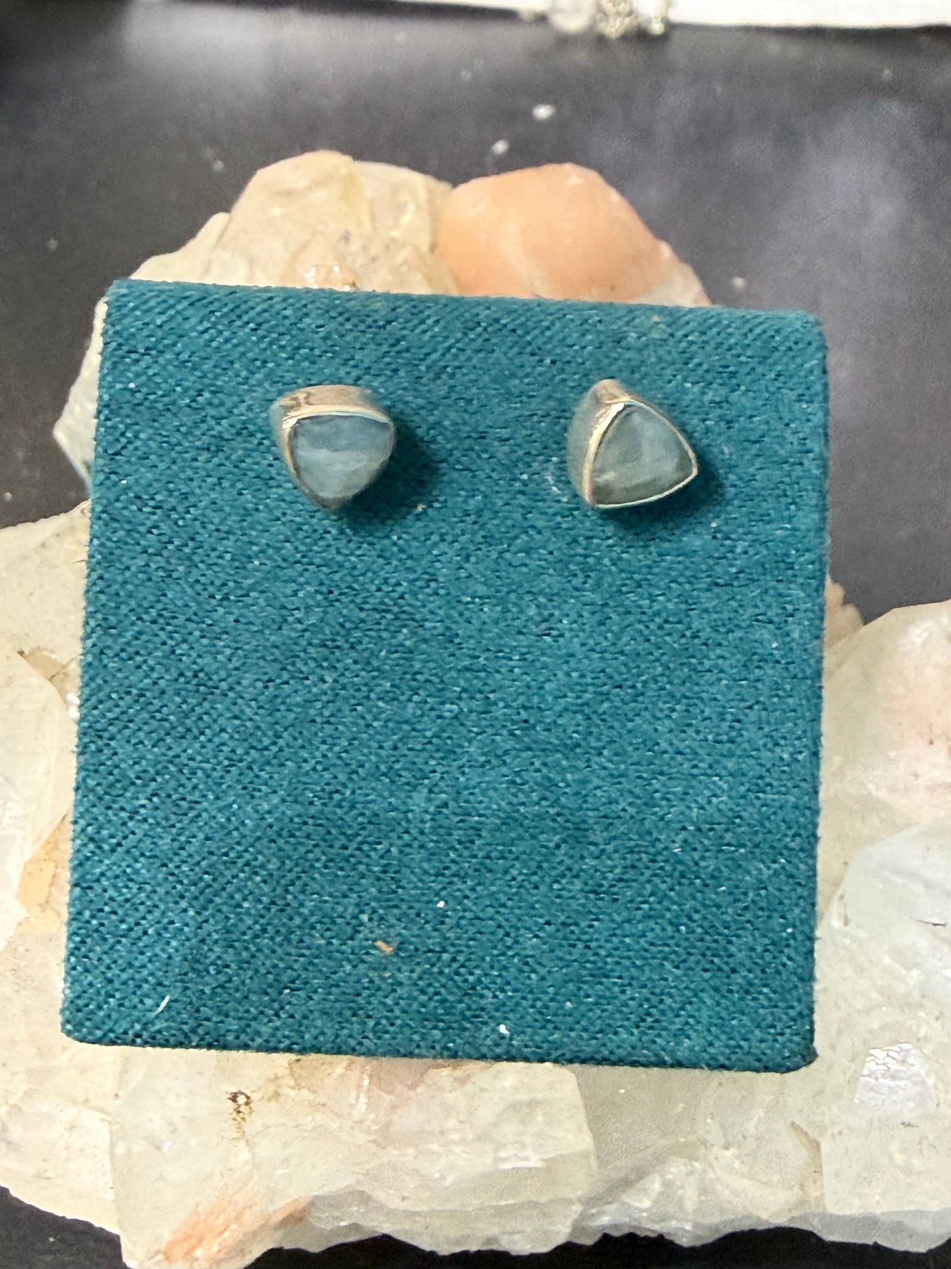Emerald Stud Earrings – Love, Abundance & Heart-Centred Harmony, 5mmx5mm Crystal Wellness
