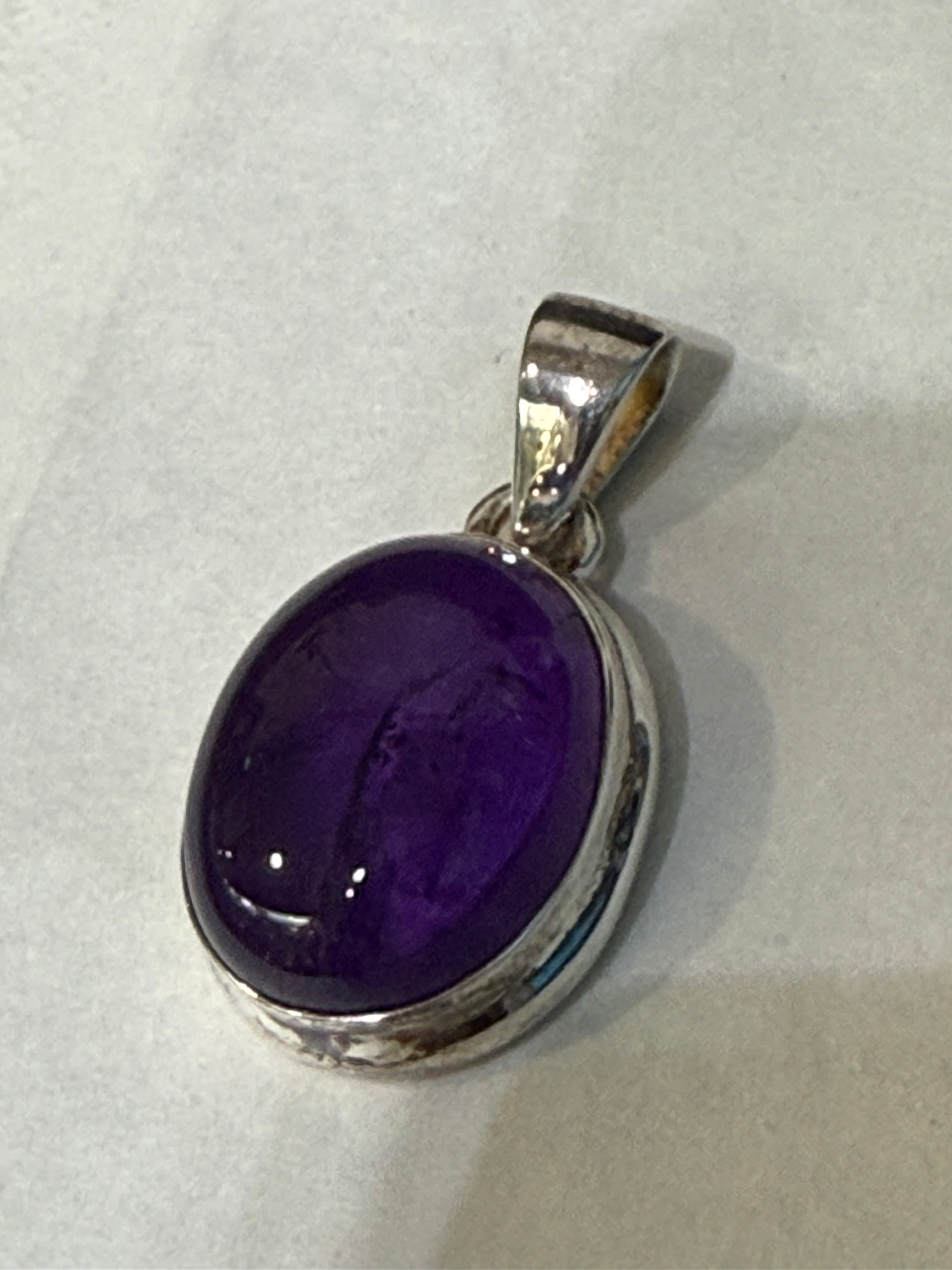 Amethyst Amethyst Pendant – Calm of the Violet Light, 22mmx16mm Crystal Wellness