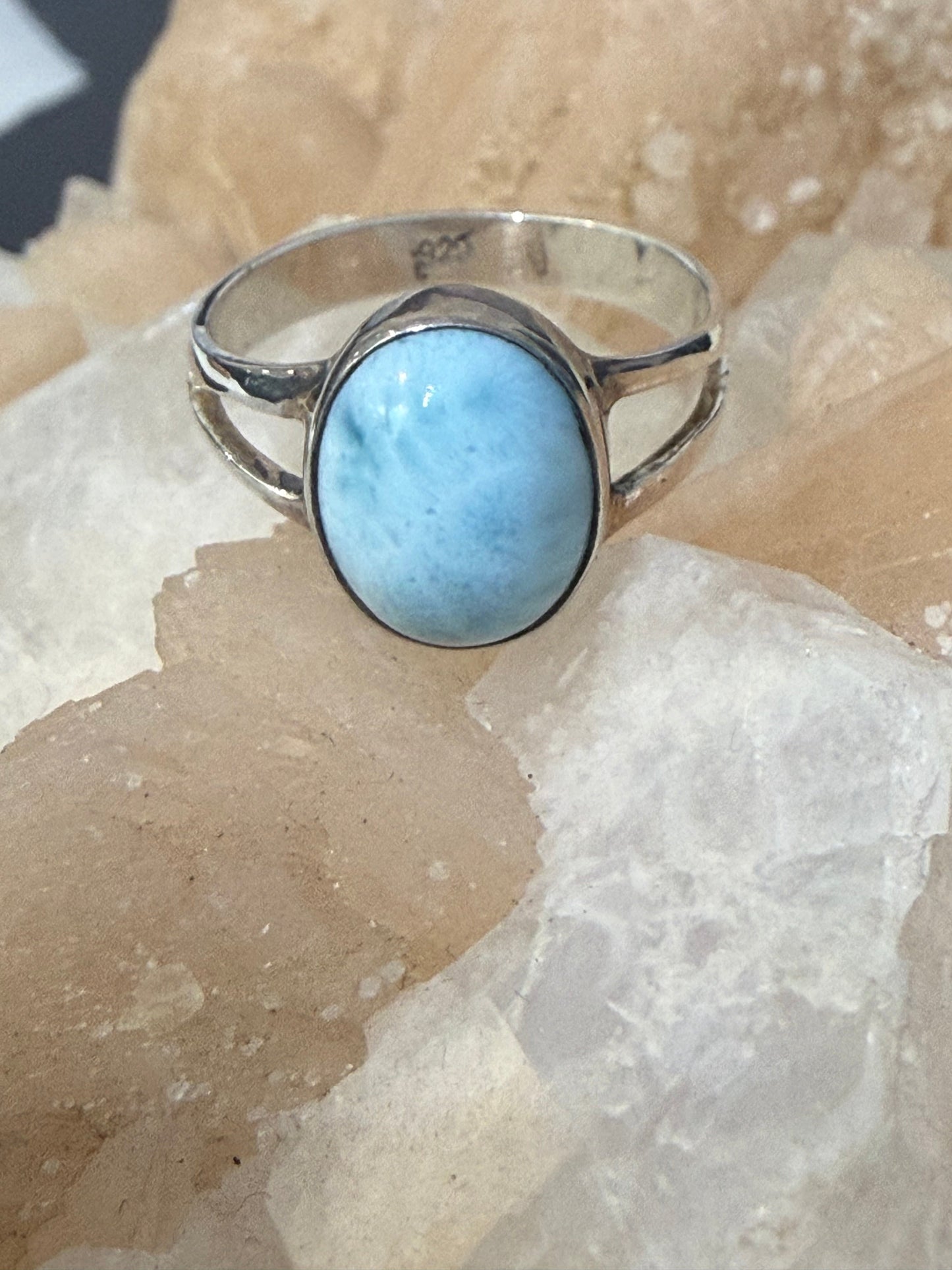 Larimar Ring

A Serene Stone of Peace, Divine Feminine Energy & Emotional Flow Crystal Wellness