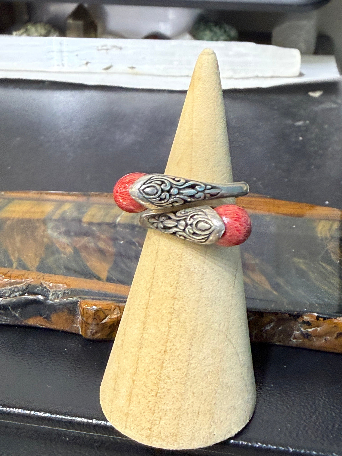 ❤️ Red Coral Ring, size 4.5

Vitality • Courage • Passion • Protection Crystal Wellness