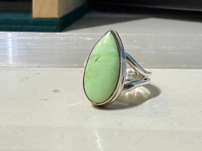 Lemon Chrysoprase Ring
A gentle ray of renewal, hope, and heart-healing energy. Size 8 Crystal Wellness