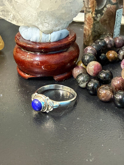Lapis Lazuli Ring, size 9
Stone of Wisdom, Truth & Self-Expression Crystal Wellness