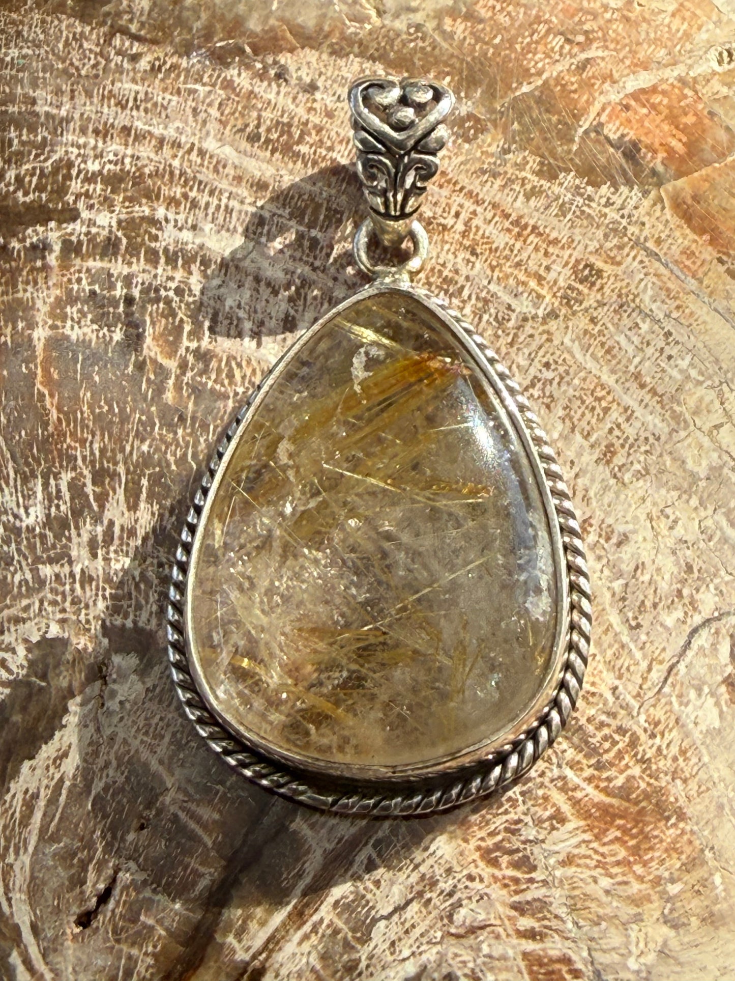 Golden Rutilated Quartz Pendant – Stone of Manifestation & Divine Light, 25mmx20mm Crystal Wellness