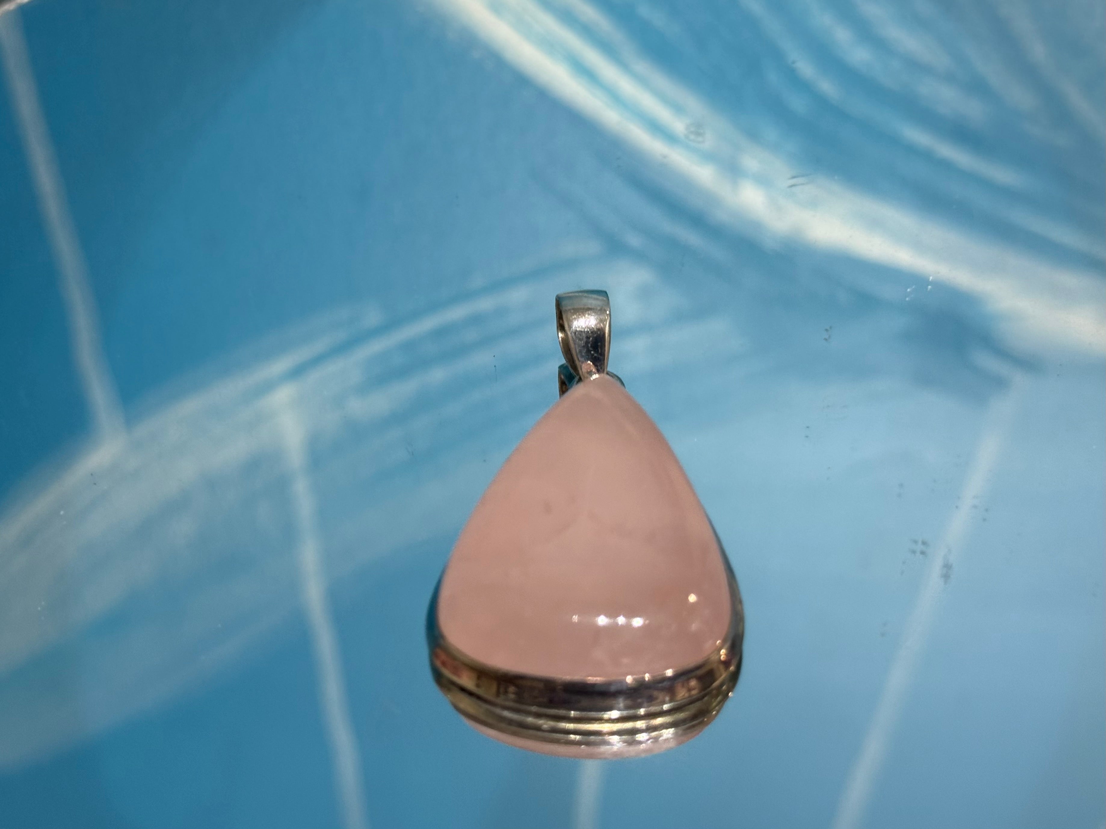 Rose Quartz Pendant – The Stone of Unconditional Love, 39mmx27mm Crystal Wellness