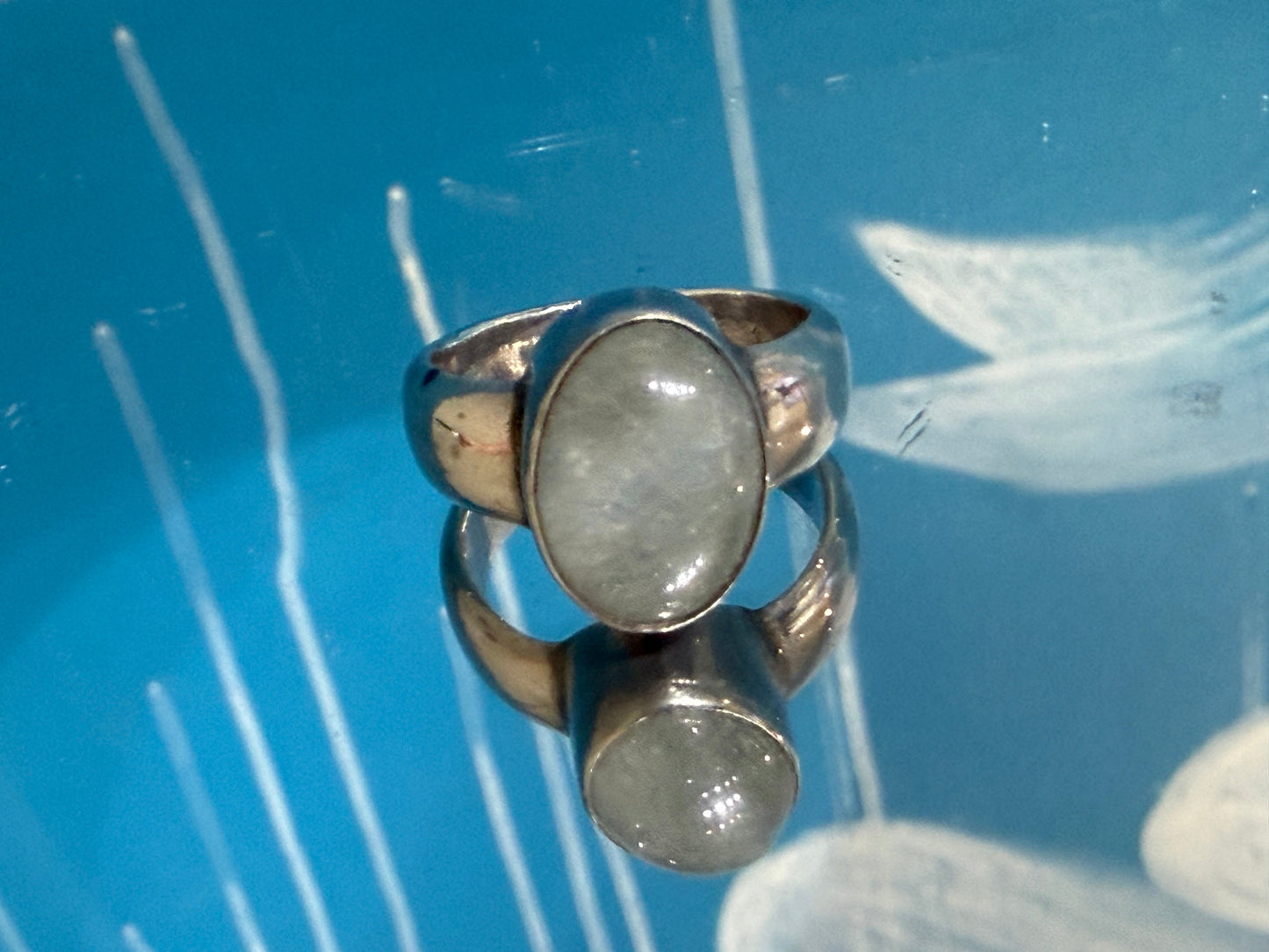 Green Phantom Quartz Ring, size 9

Growth • Transformation • Renewal • Abundance Crystal Wellness