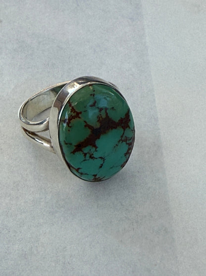 Tibetan Turquoise Ring
Ancient Protection, Wisdom & Sacred Journey, size 6 Crystal Wellness