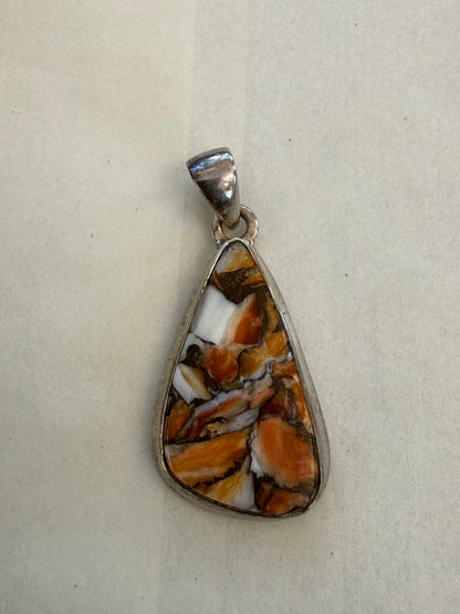 Spiny Oyster Turquoise Pendant – Stone of Vitality & Sacred Protection, 31mmx19mm Crystal Wellness