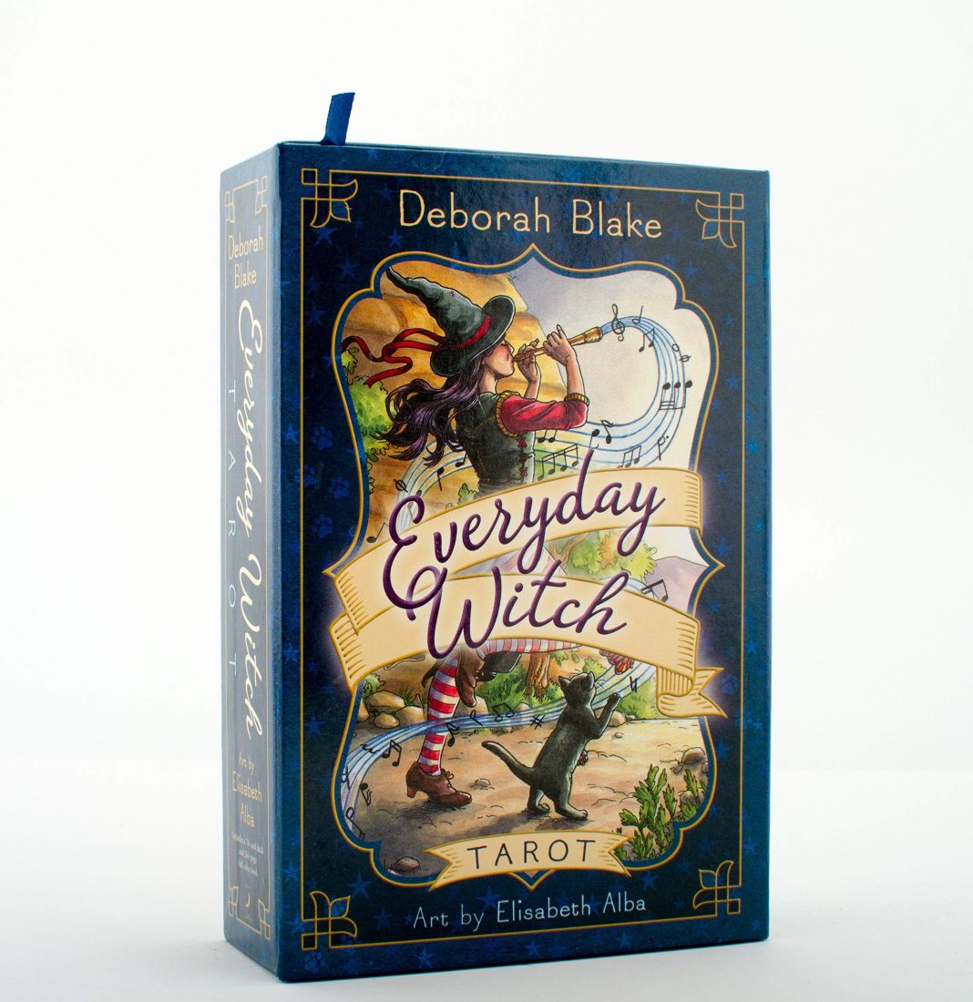 EVERYDAY WITCH TAROT Crystal Wellness