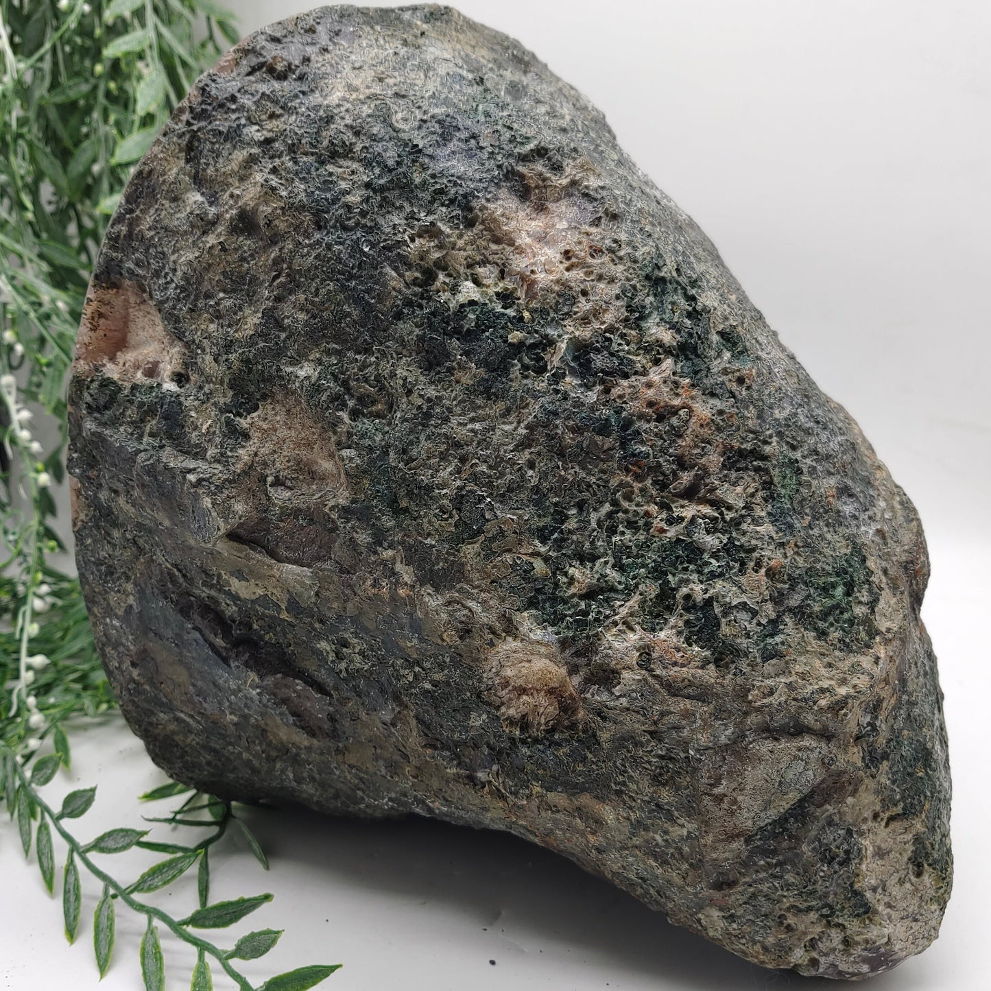 Natural Amethyst Geode 30x25x27cm 16.4kgs Crystal Wellness