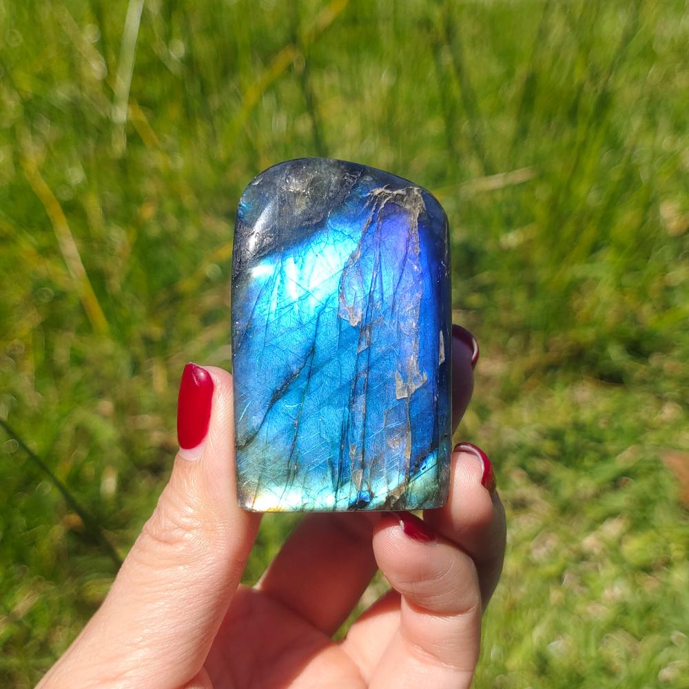Spectrolite Blue Blue Spectrolite Labradorite 0.104kg 5.5x3.5x2cm – Crystal Wellness