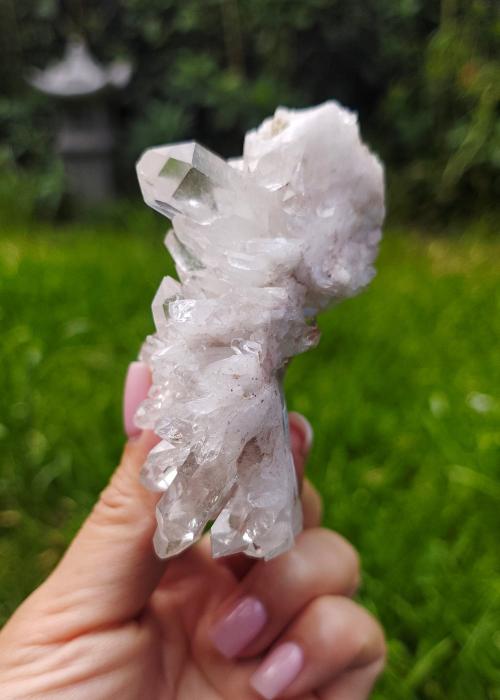 Natural Clear Quartz Cluster for Amplification, Healing and Clarity, Spiritual Connection Crystal Wellness