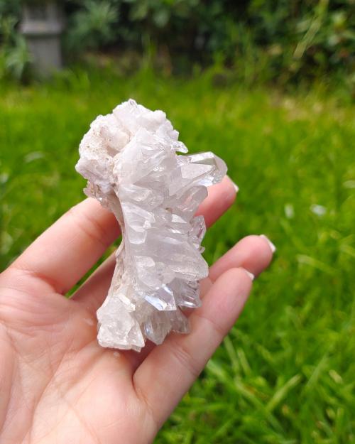 Natural Clear Quartz Cluster for Amplification, Healing and Clarity, Spiritual Connection Crystal Wellness